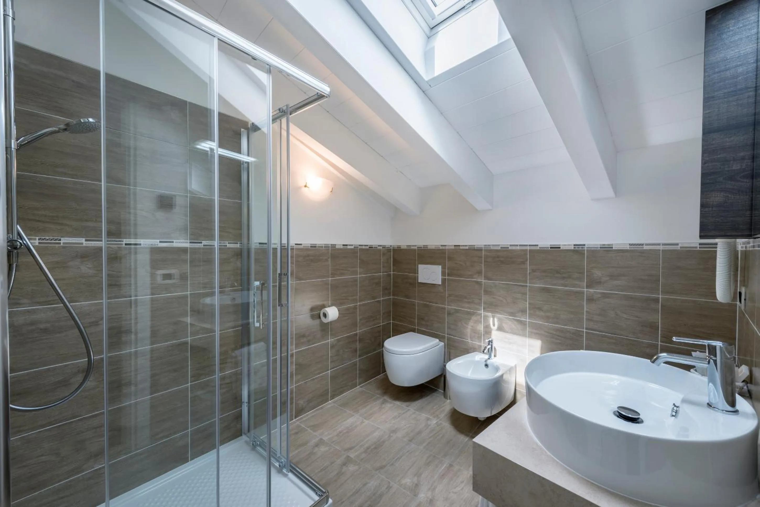 Shower in Hotel Garni Corona