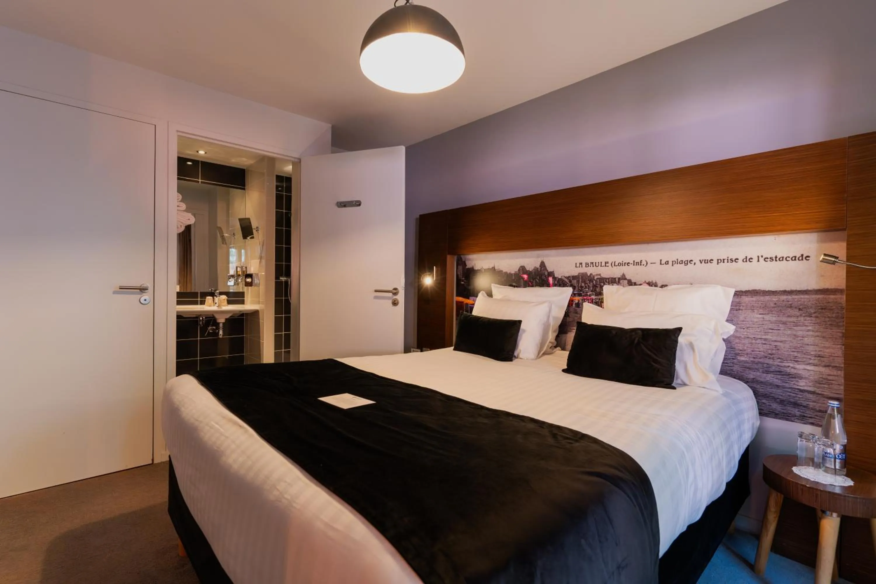 Photo of the whole room, Bed in Best Western Hôtel Garden and Spa