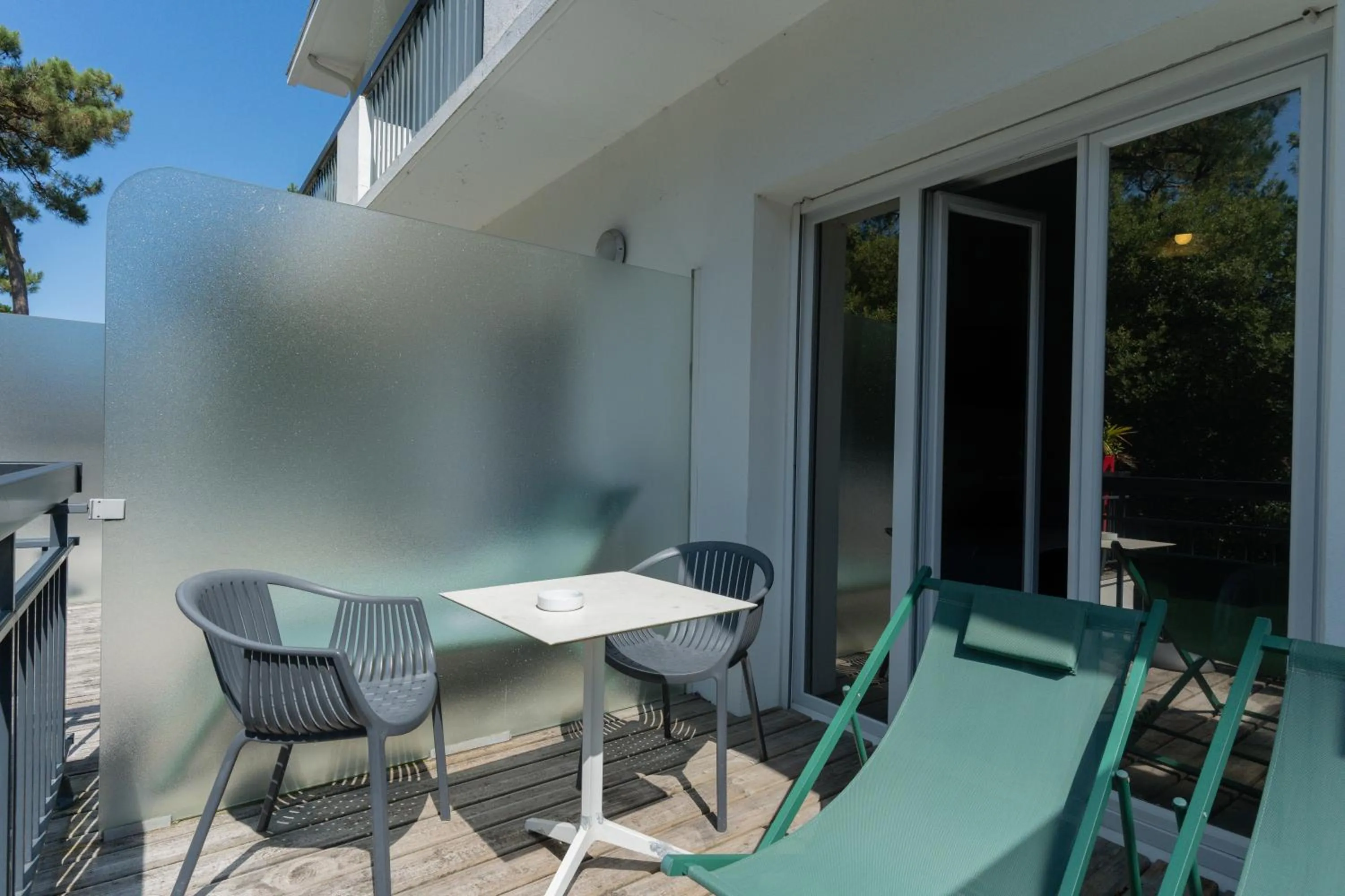 Balcony/Terrace in Best Western Hôtel Garden and Spa