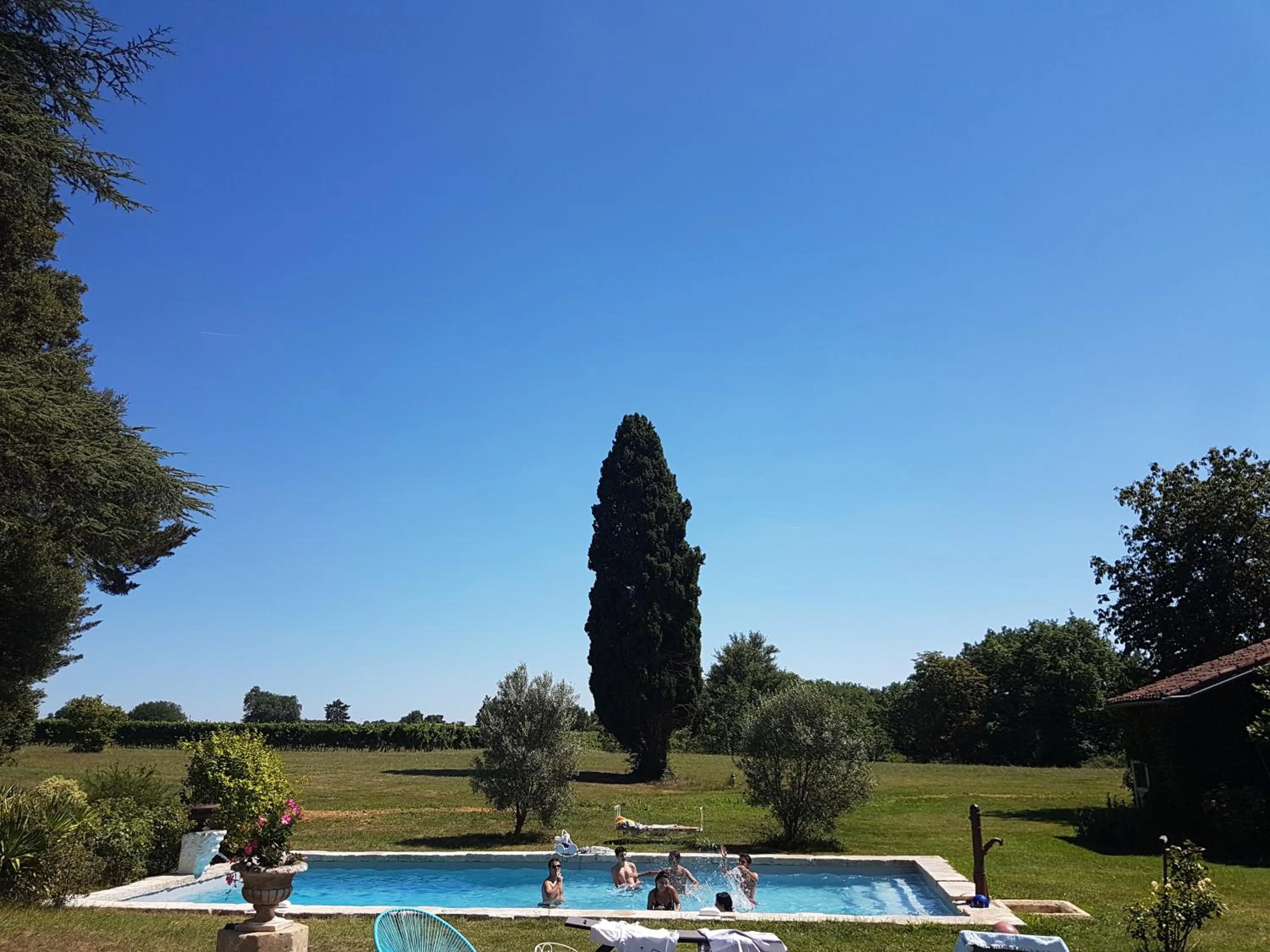 Swimming pool in Villa Marambat