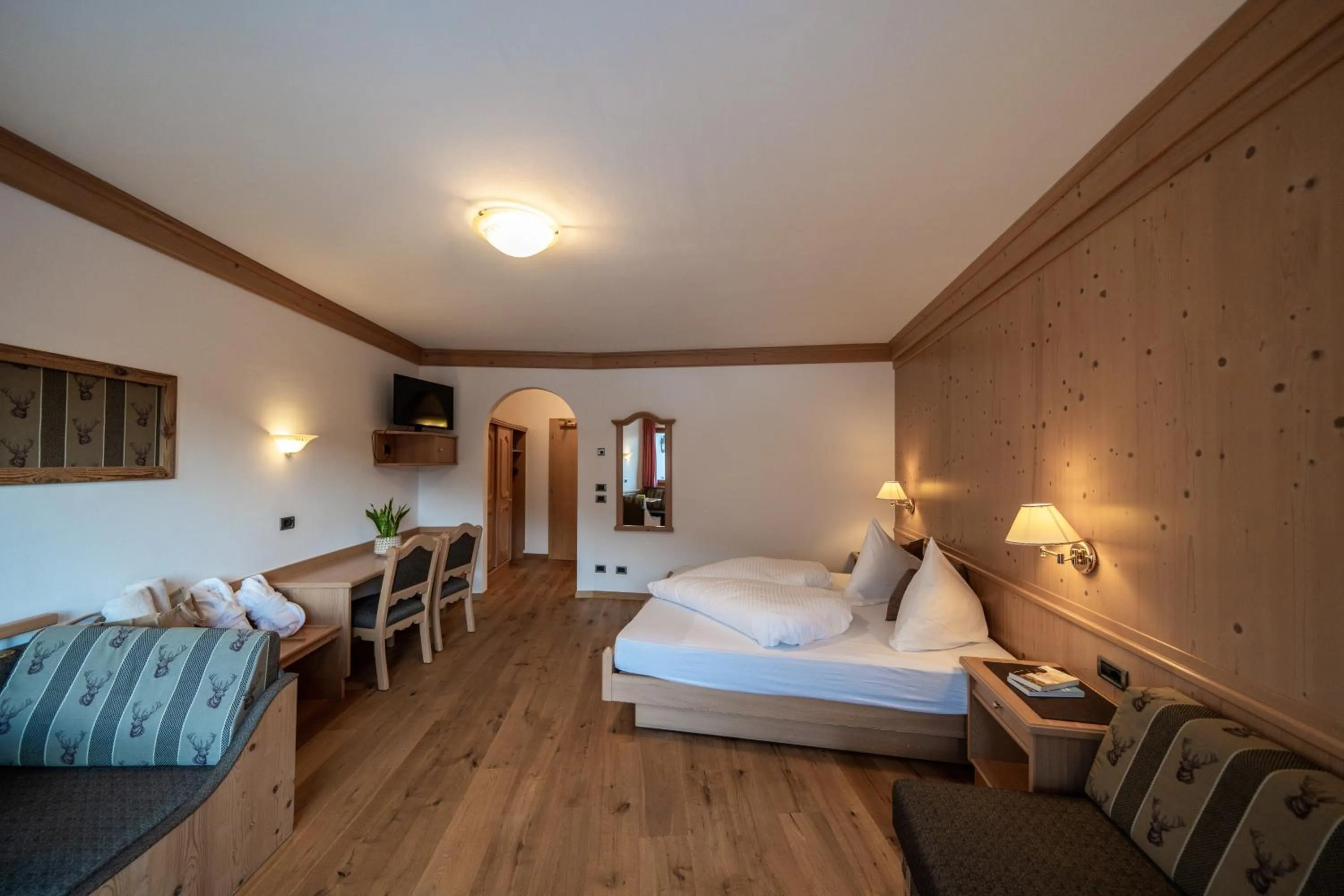 Photo of the whole room, Bed in Hotel Christoph