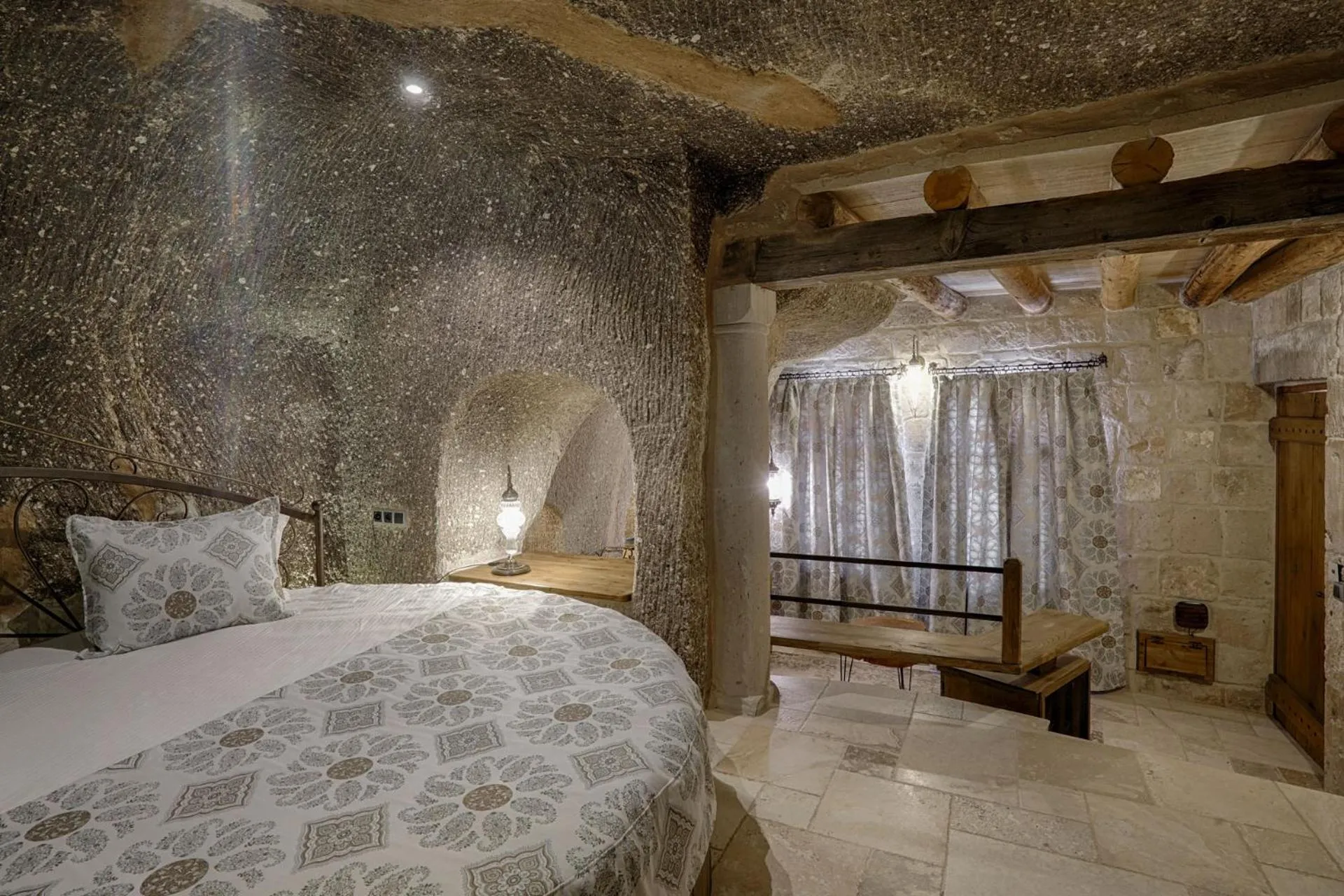Bedroom, Bed in Hera Cave Suites