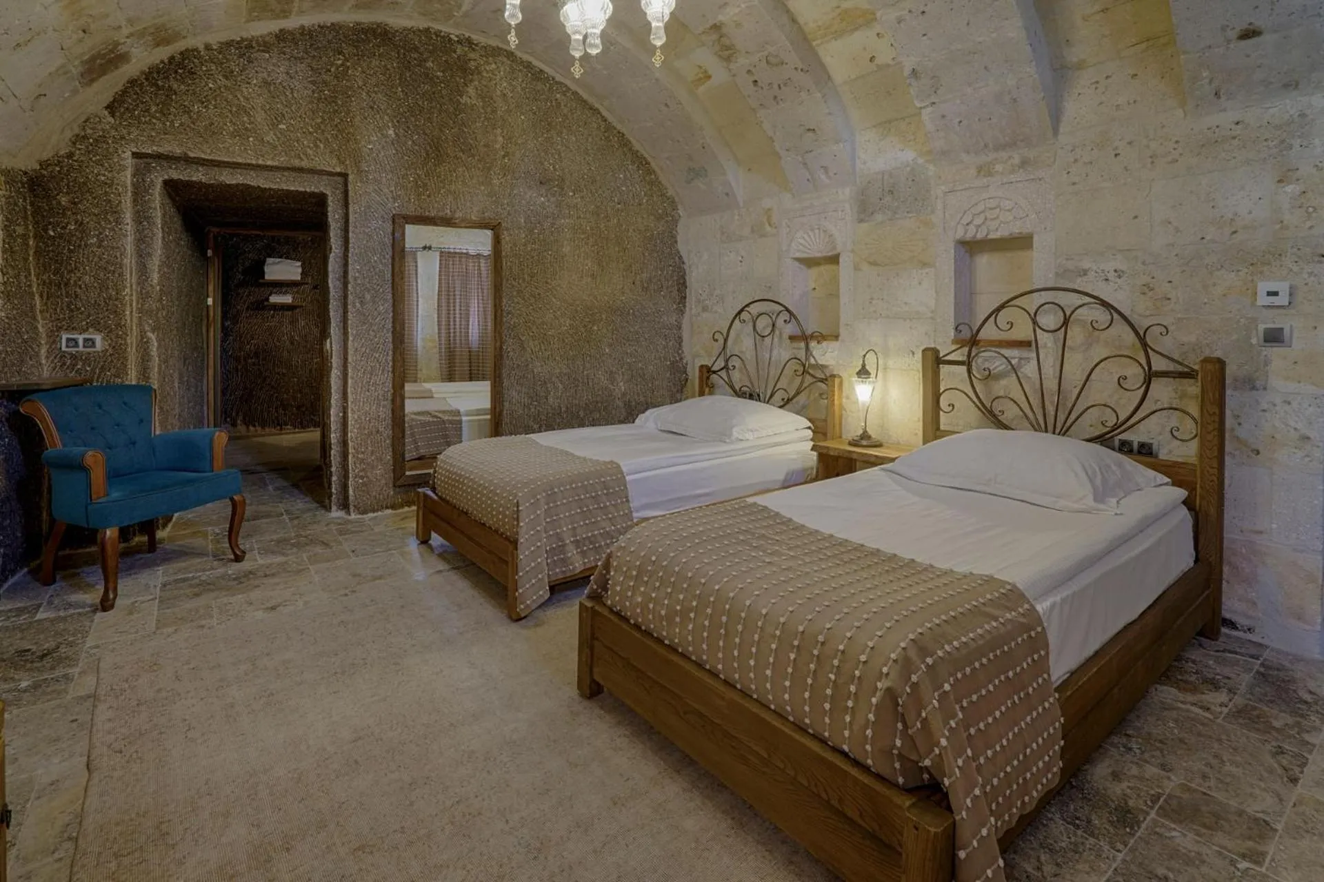 Bedroom, Bed in Hera Cave Suites