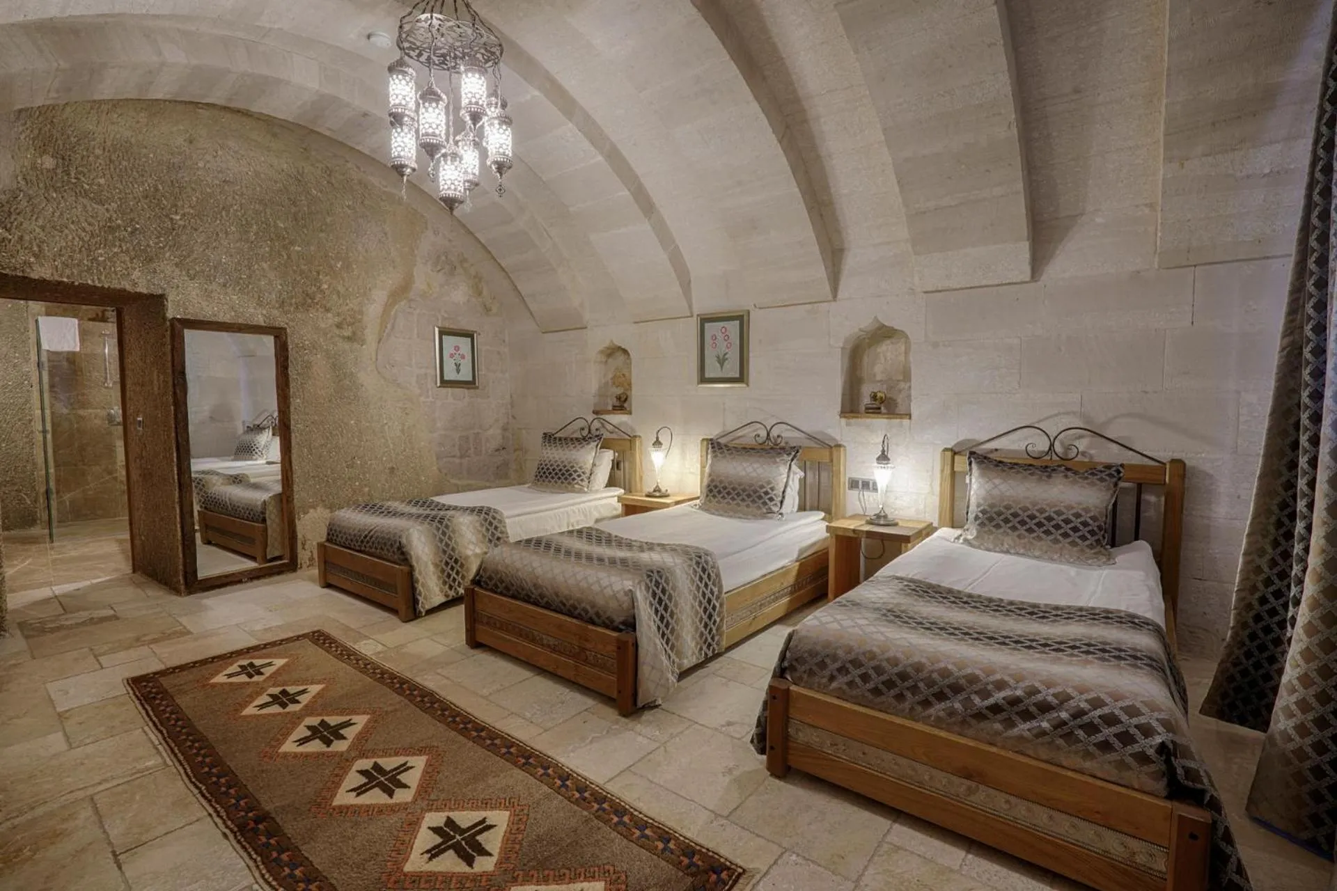 Bedroom, Bed in Hera Cave Suites