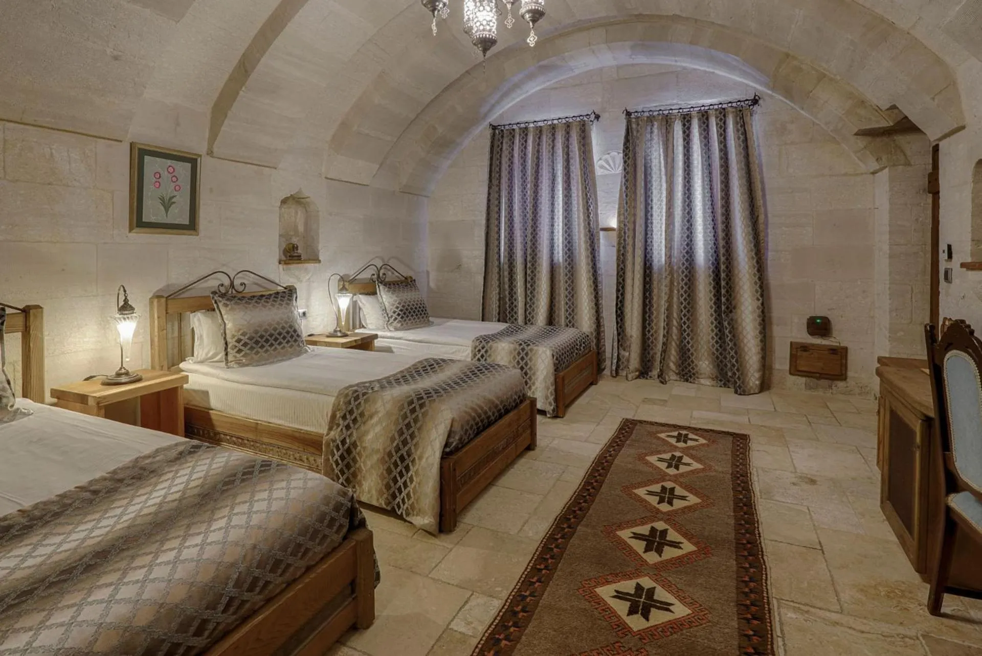 Bedroom, Bed in Hera Cave Suites