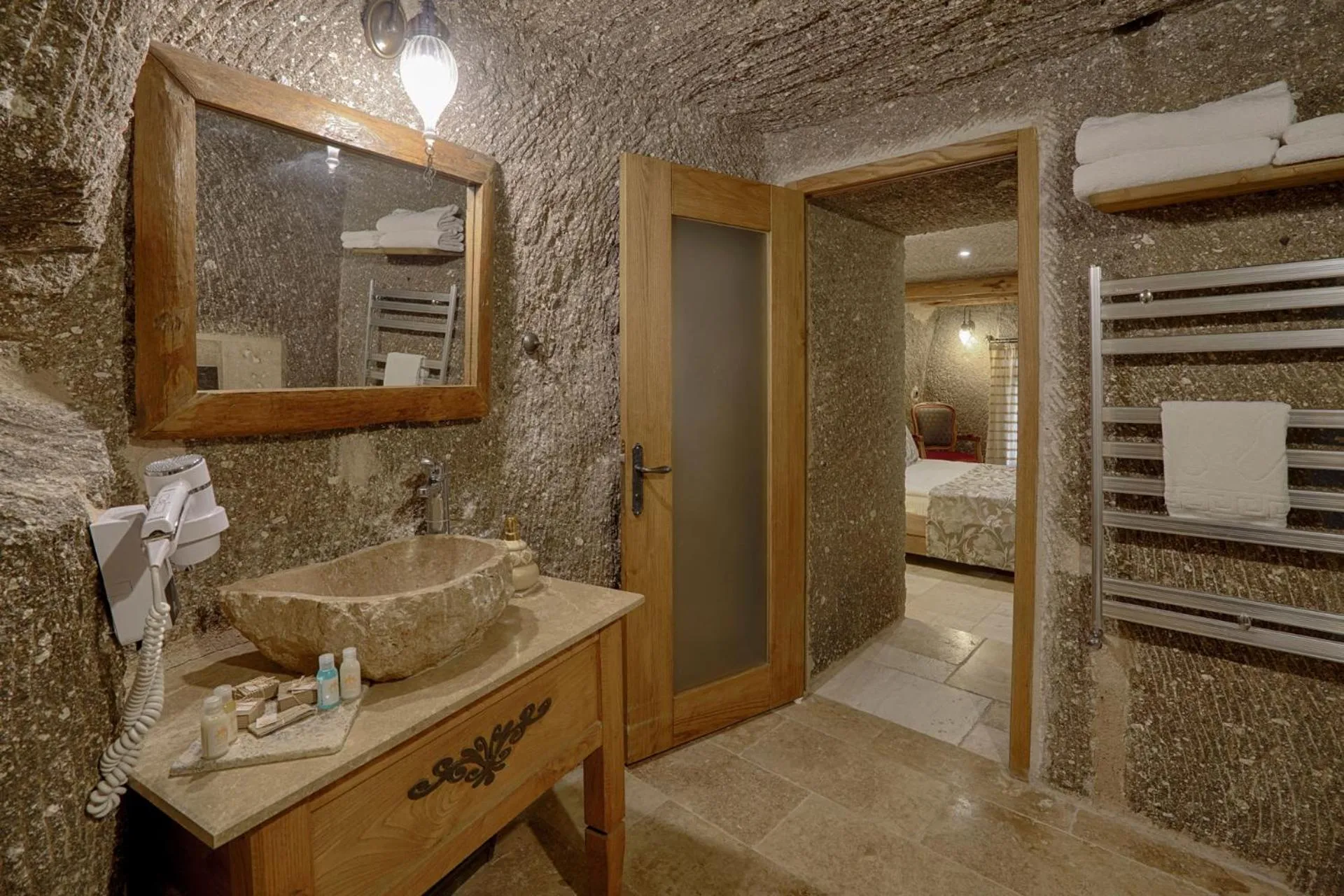Bathroom in Hera Cave Suites