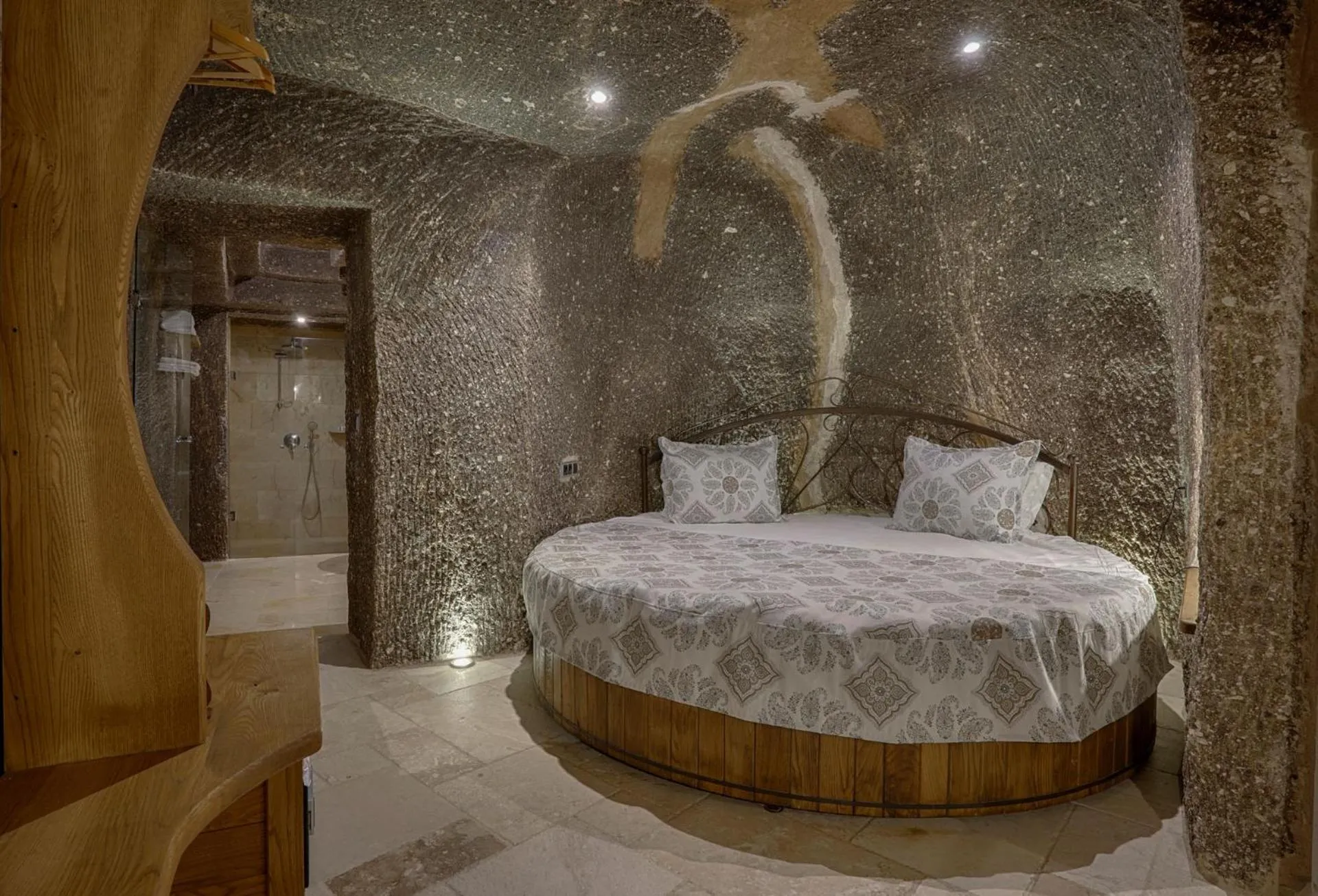 Bedroom, Bed in Hera Cave Suites