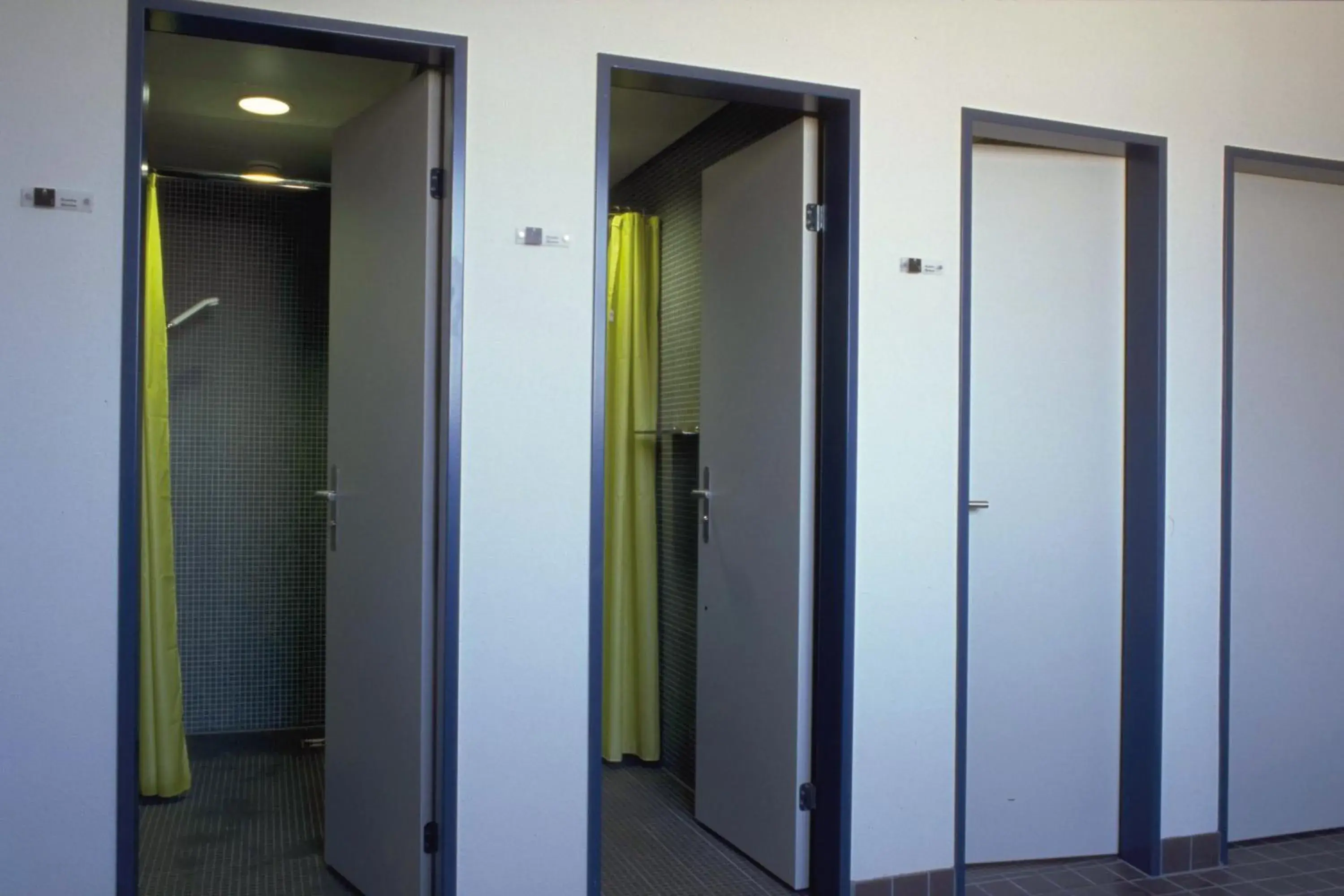 Single Bed in 4-Bed Dormitory Room in Zurich Youth Hostel Single Bed in 4-Bed Dormitory Room in Zurich Youth Hostel