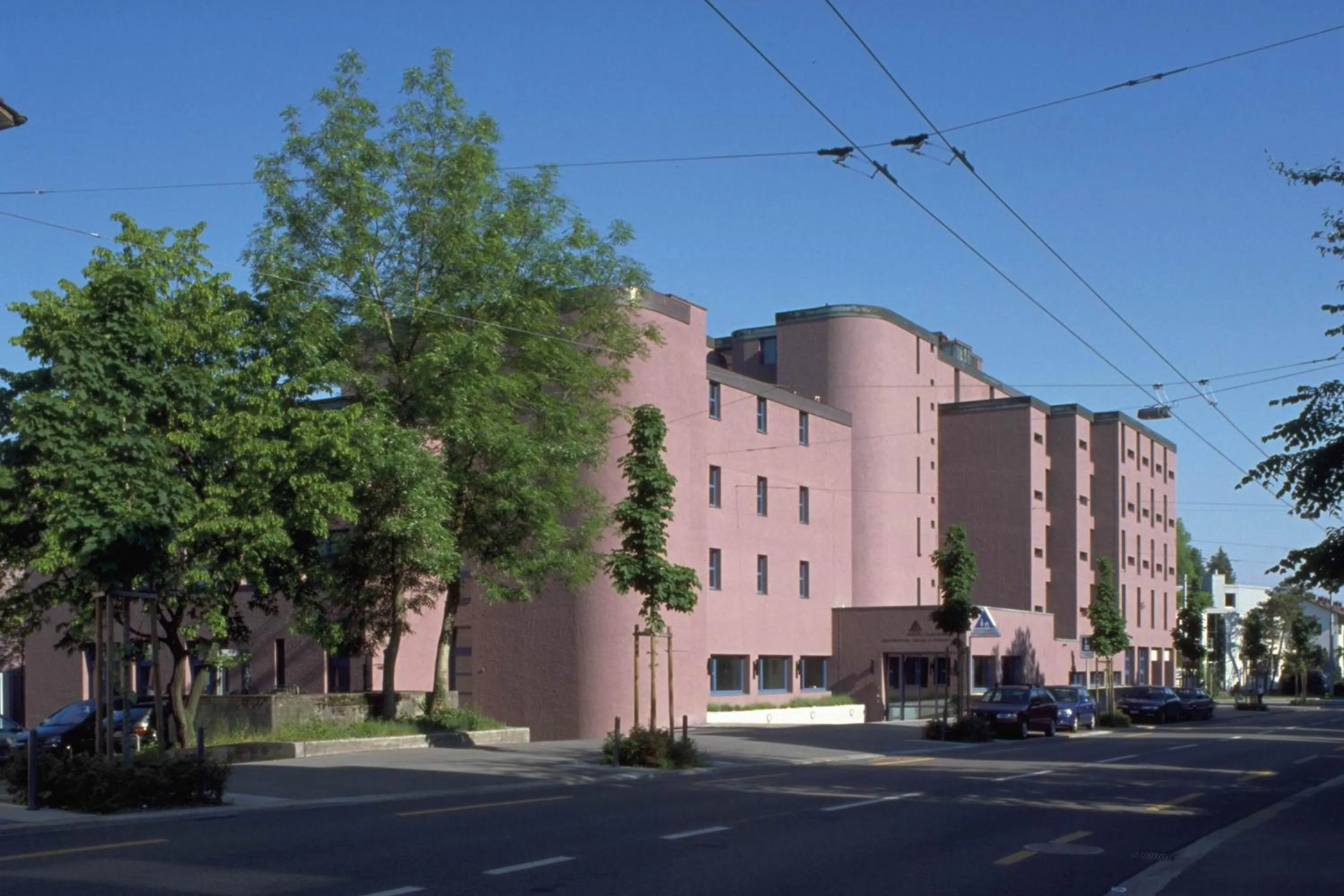 Facade/entrance in Zurich Youth Hostel