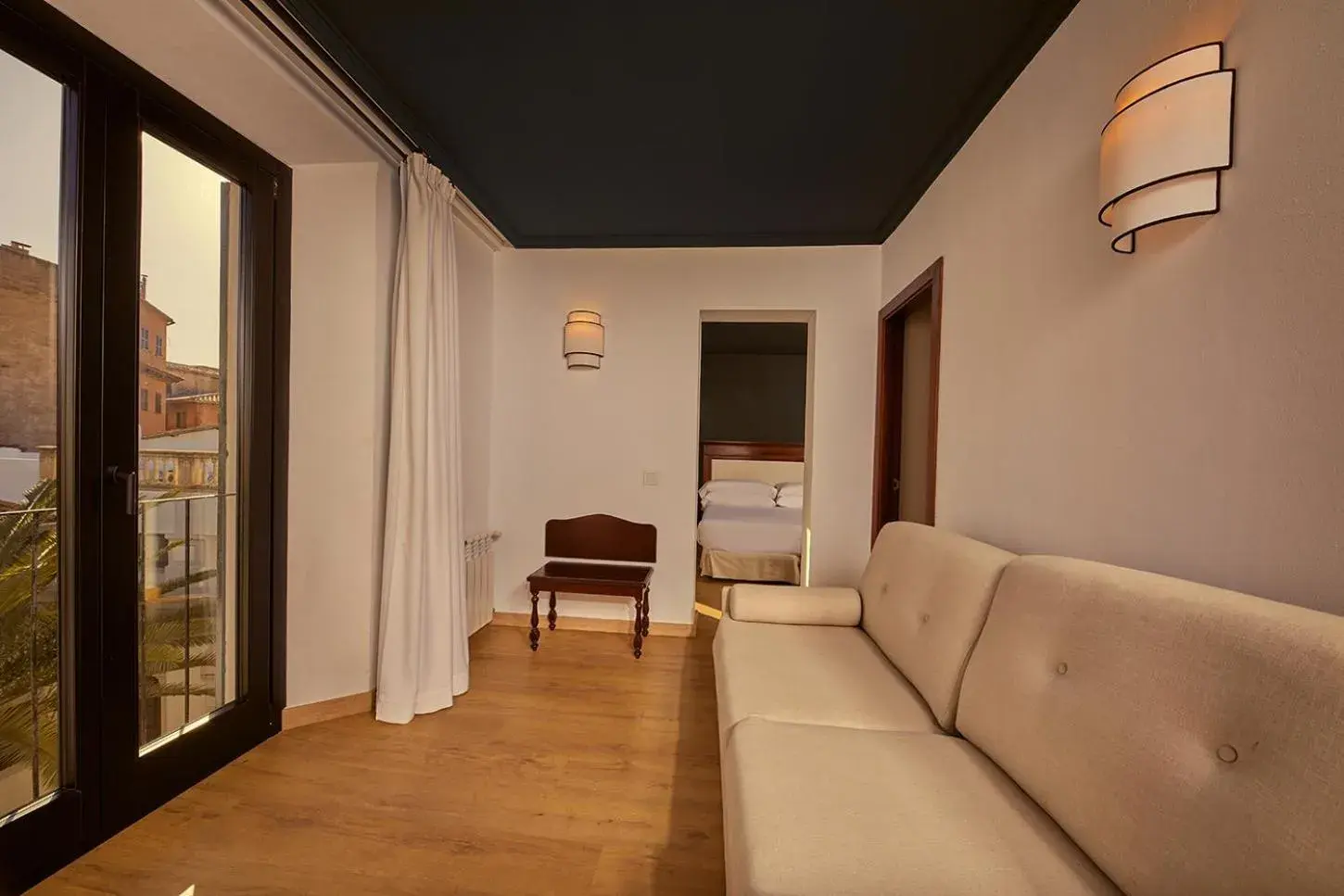 Triple Room in Hotel Born Triple Room in Hotel Born