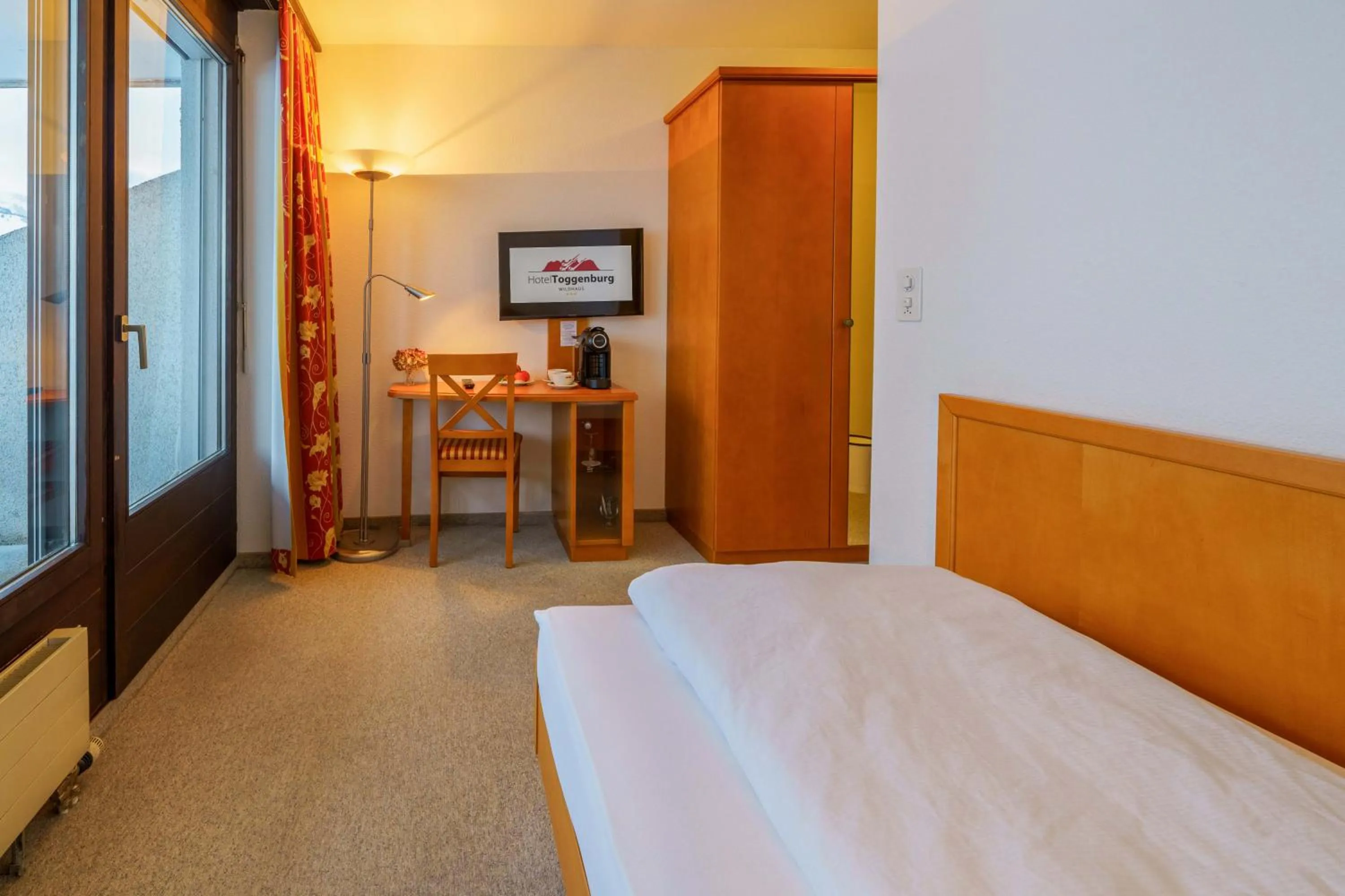 Bed in Hotel Toggenburg