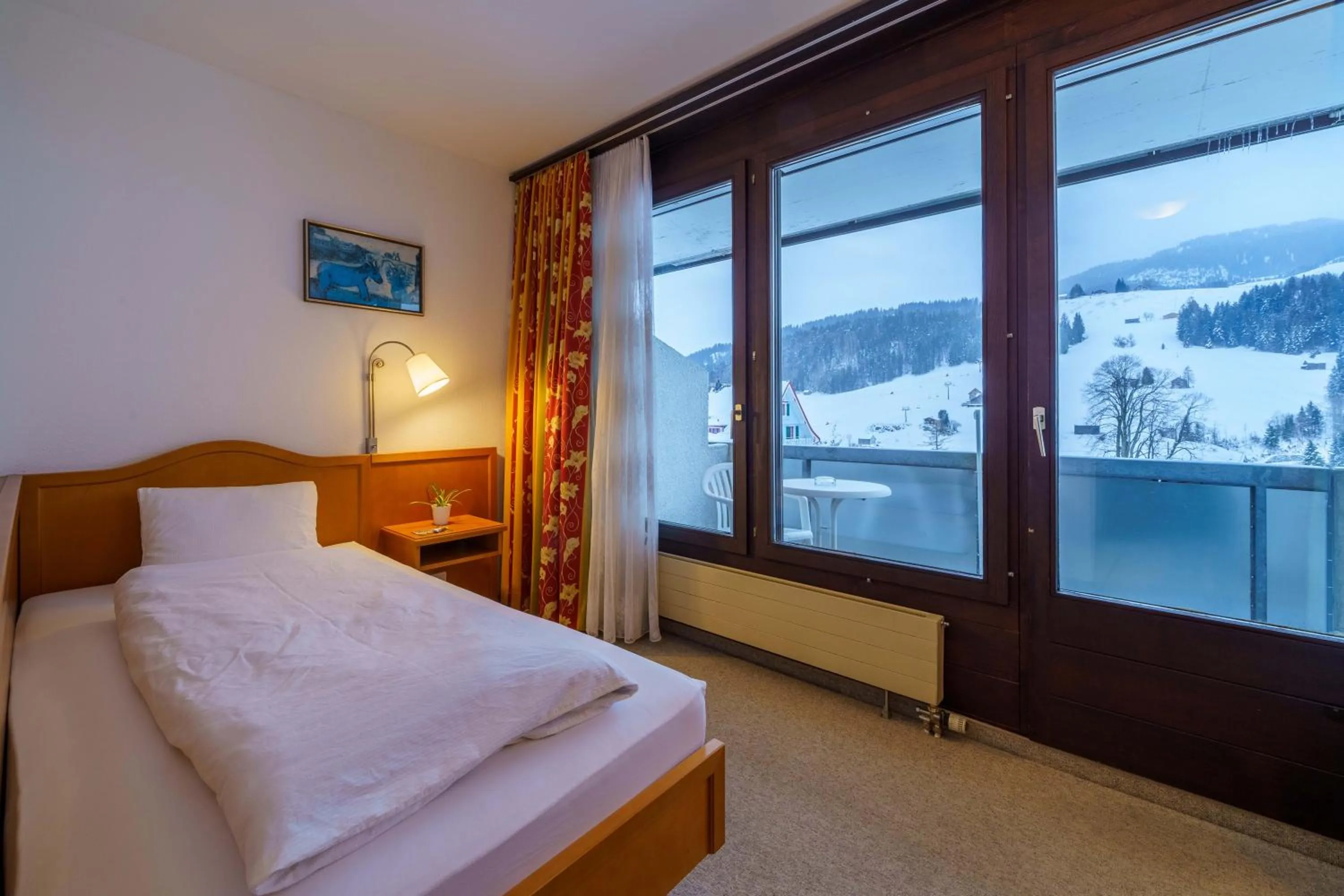 Bed in Hotel Toggenburg