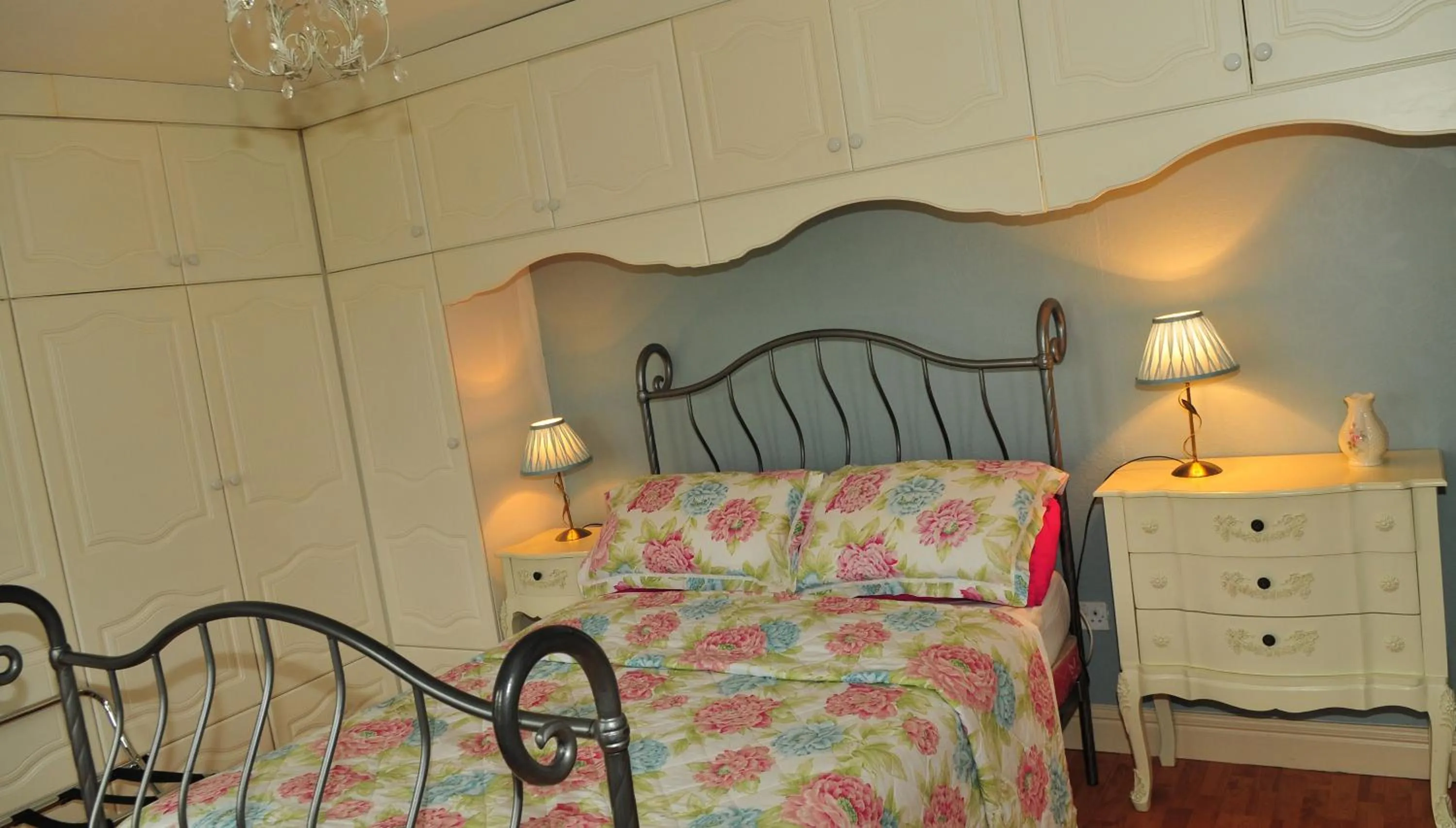 Bedroom in Killererin House B&B