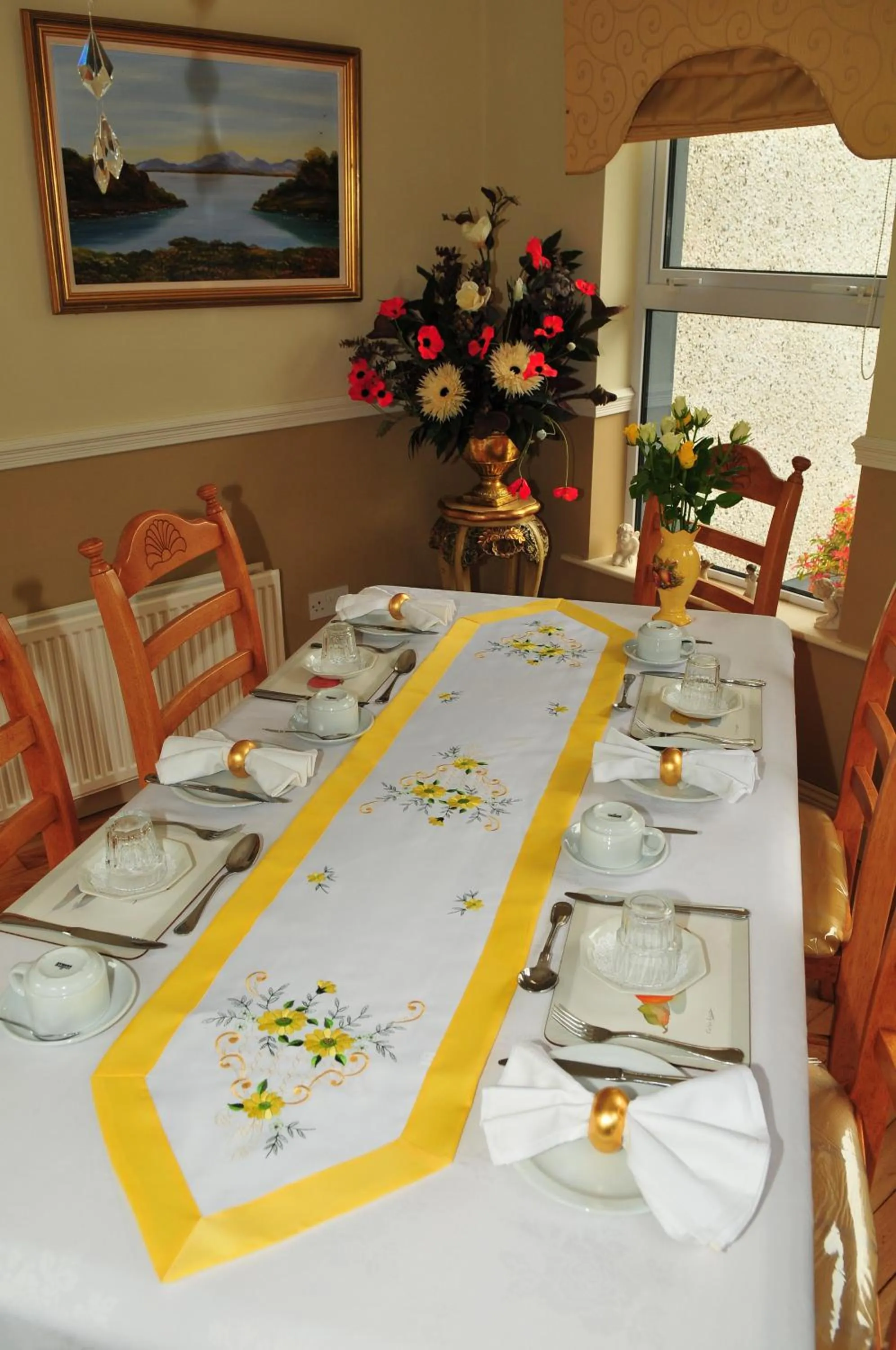 Dining area in Killererin House B&B
