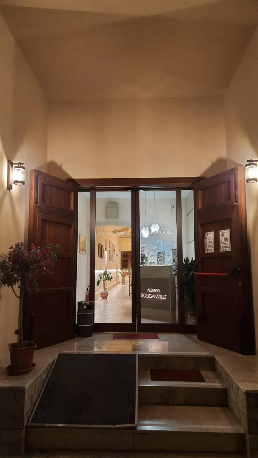 Facade/entrance in Albergo Bouganville