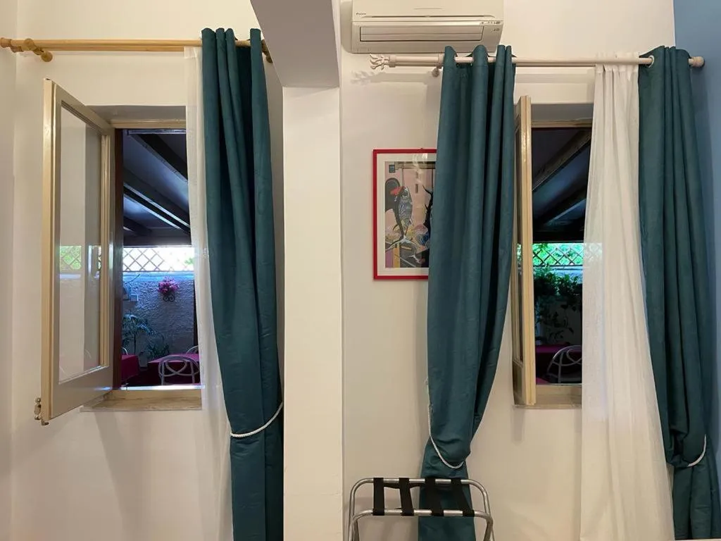 air conditioner in Albergo Bouganville