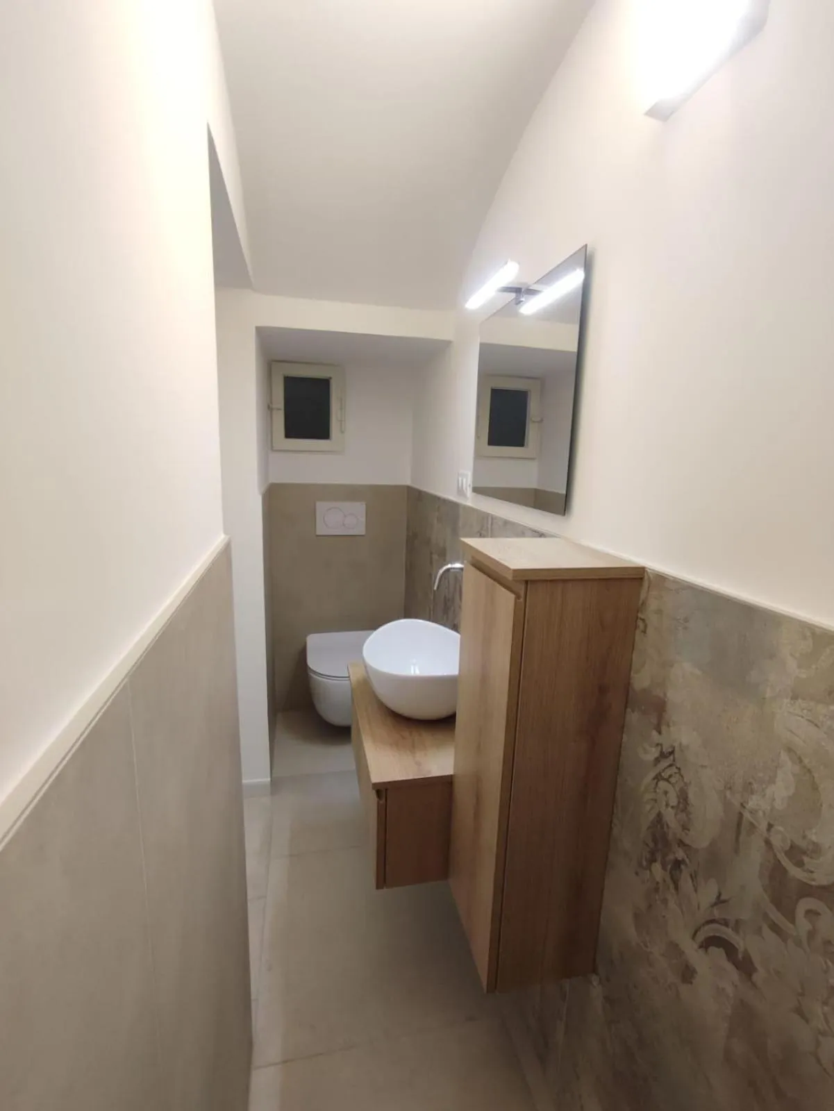 Toilet in Villa Ostuni