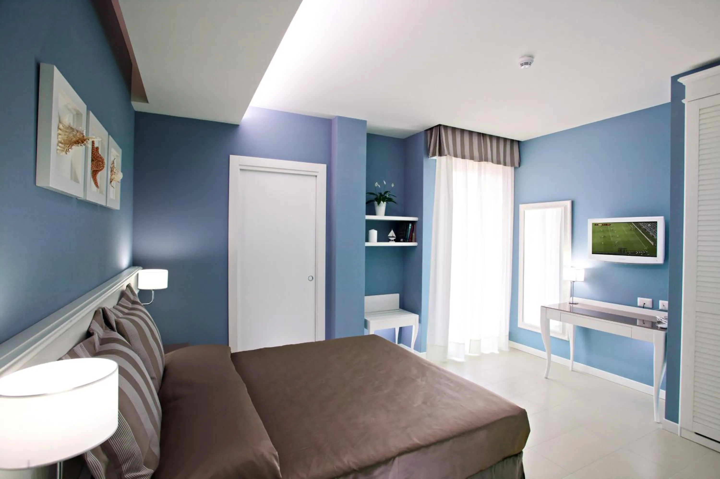 Photo of the whole room, Bed in Hotel Nettuno