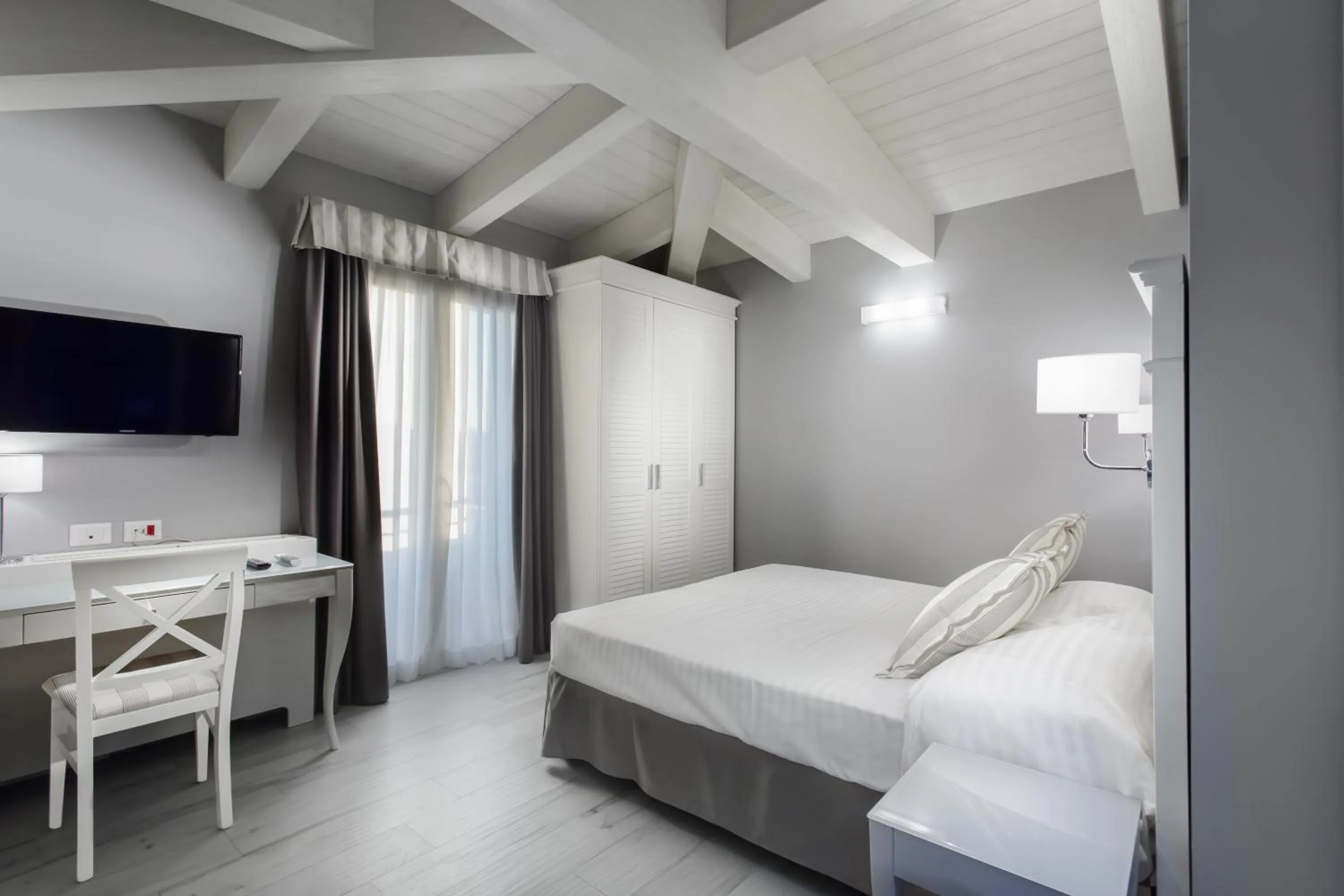 Photo of the whole room, Bed in Hotel Nettuno