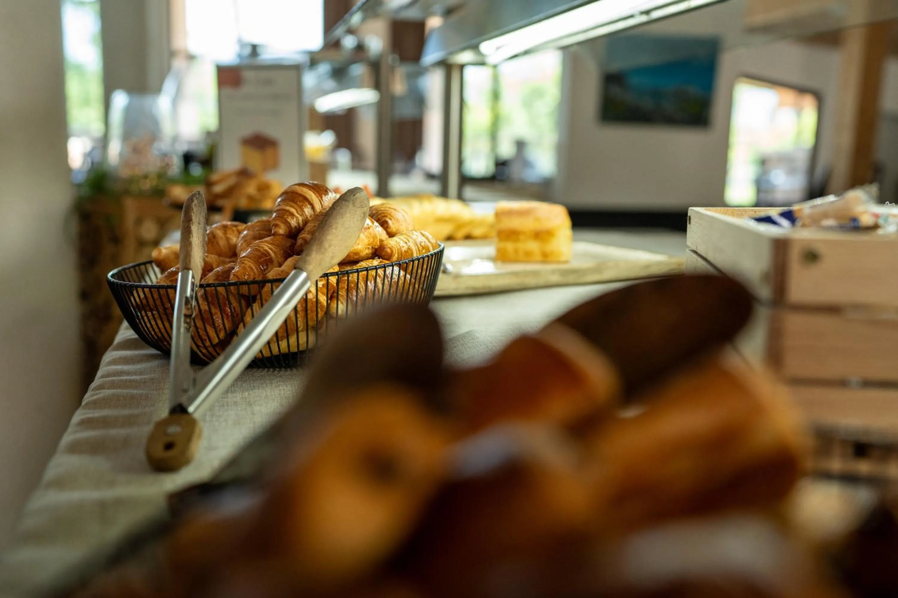 Buffet breakfast in Le Pré du Lac