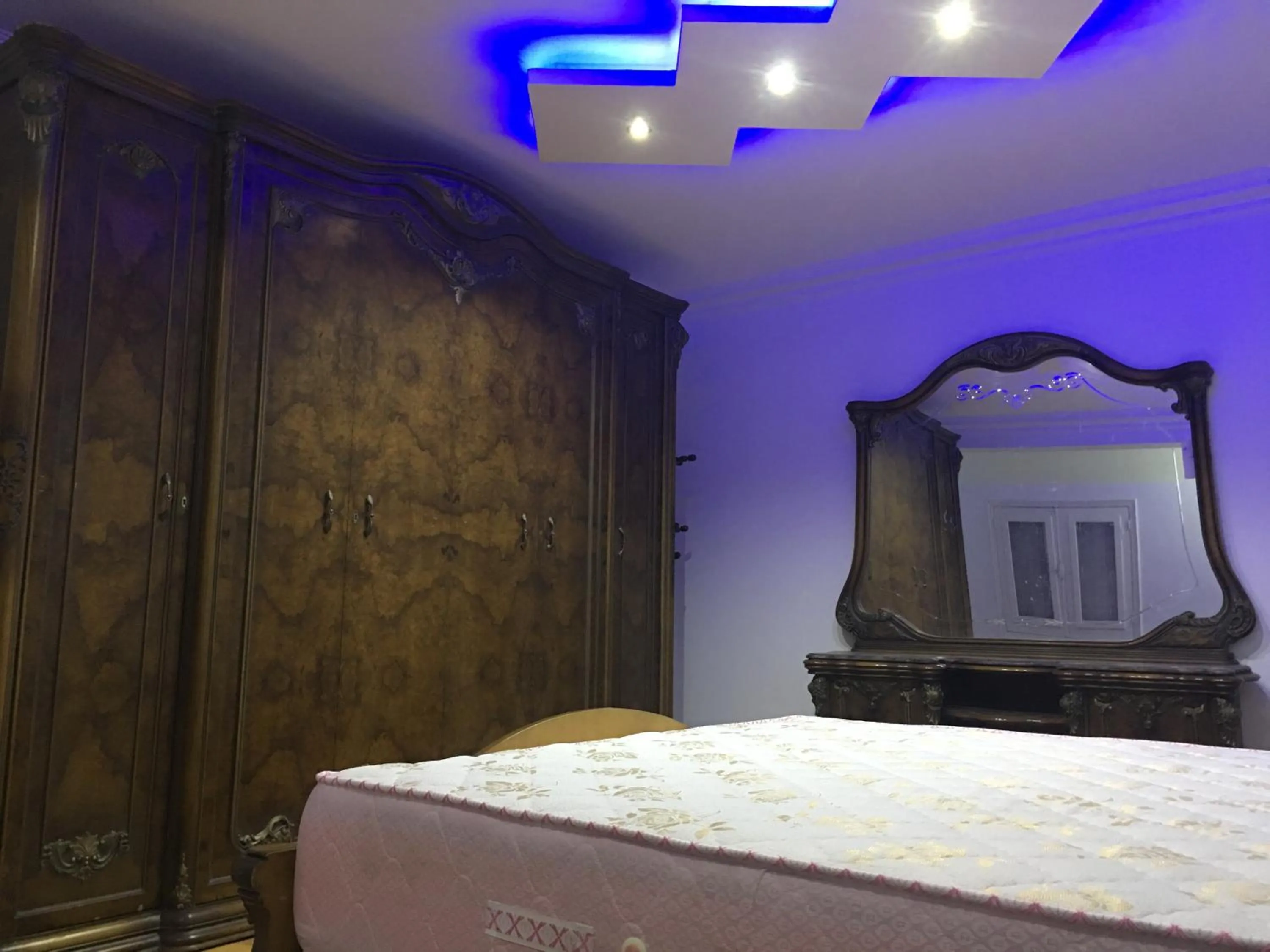 Property building, Bed in Al Marwa Apartment in Dokki - Families Only