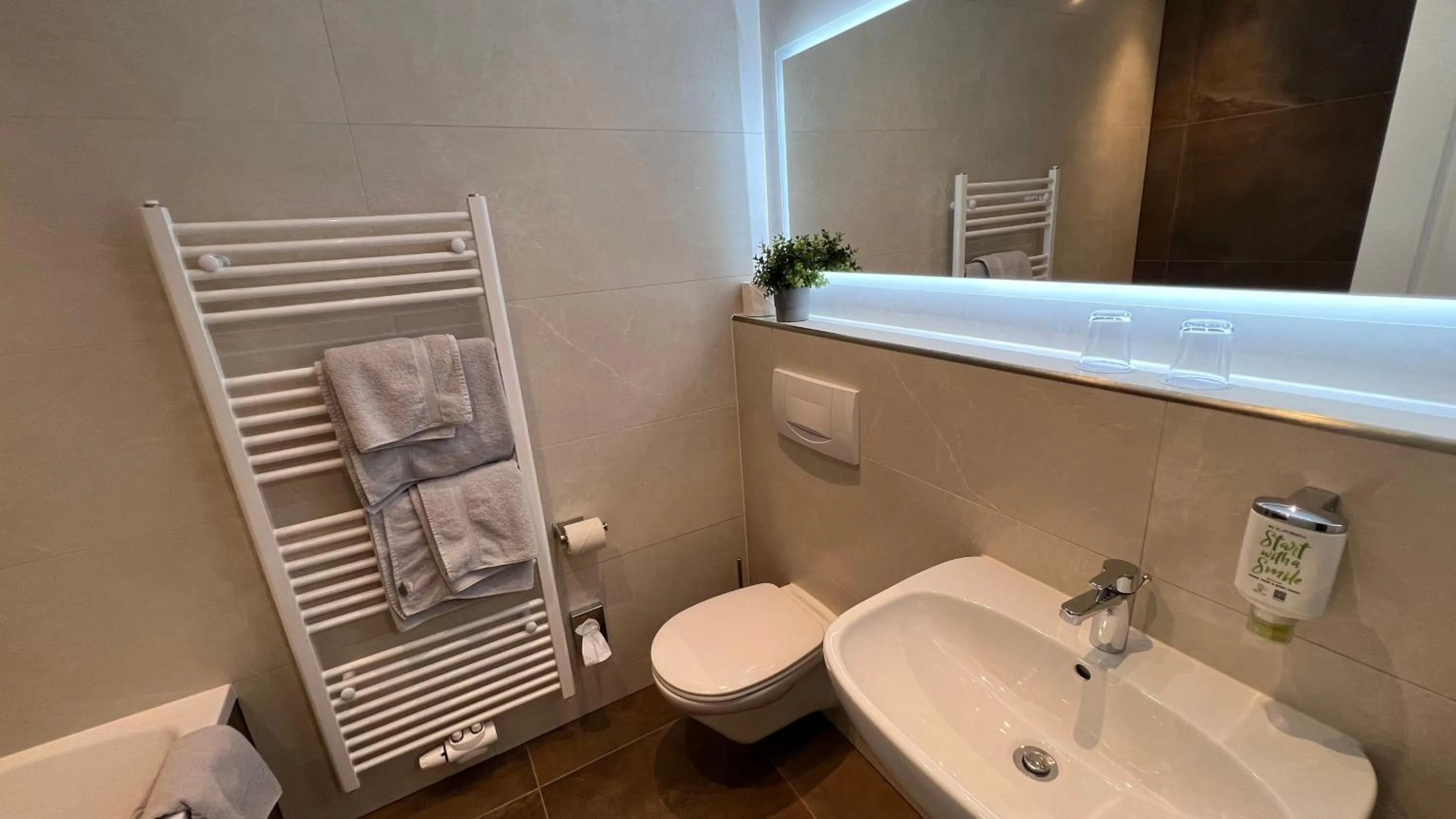 Shower in Hotel Stadtkrug