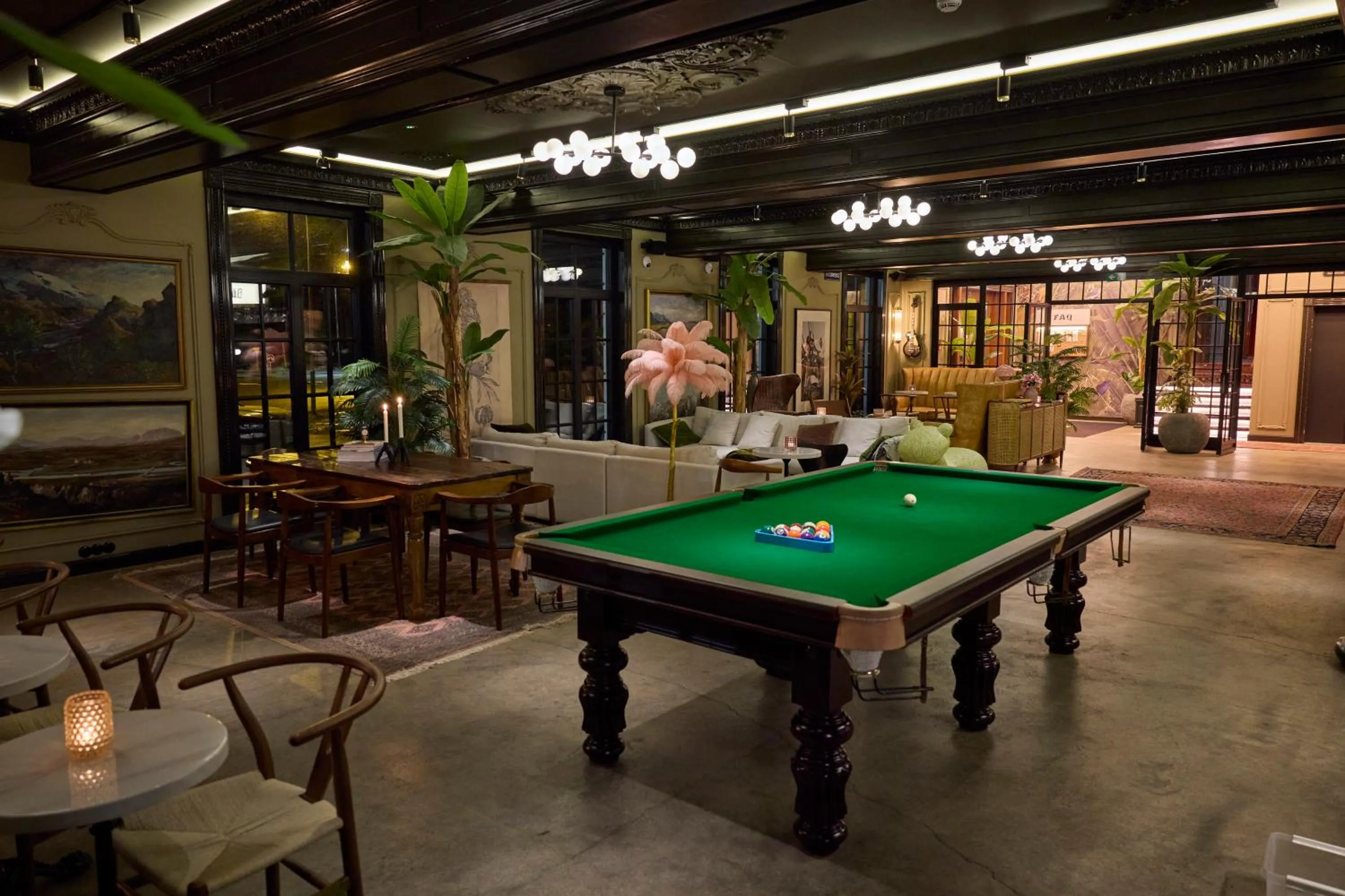 Billiard in Hotel Akureyri