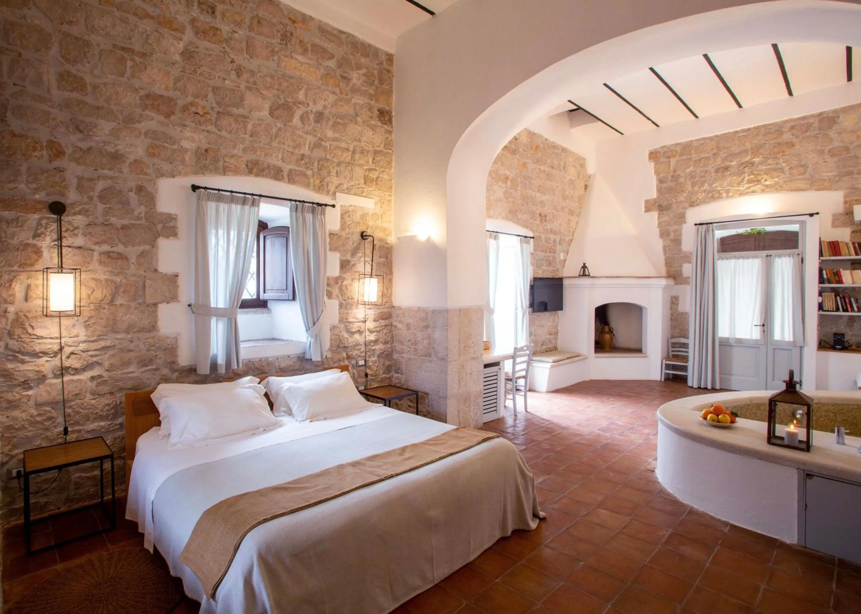 Hot Tub, Bed in Lama Di Luna Biomasseria