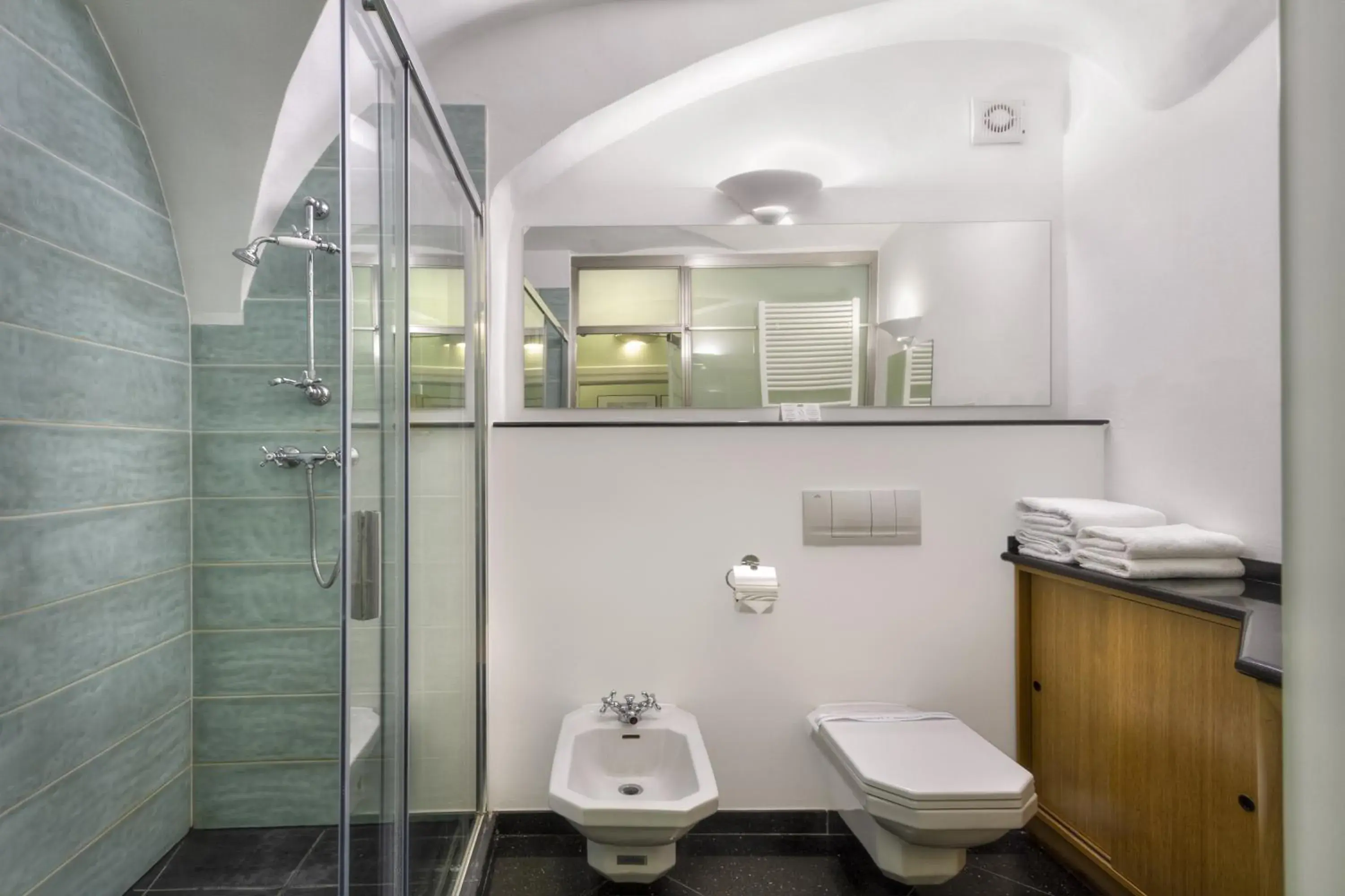 Bathroom in Black Star Suites Bathroom in Black Star Suites