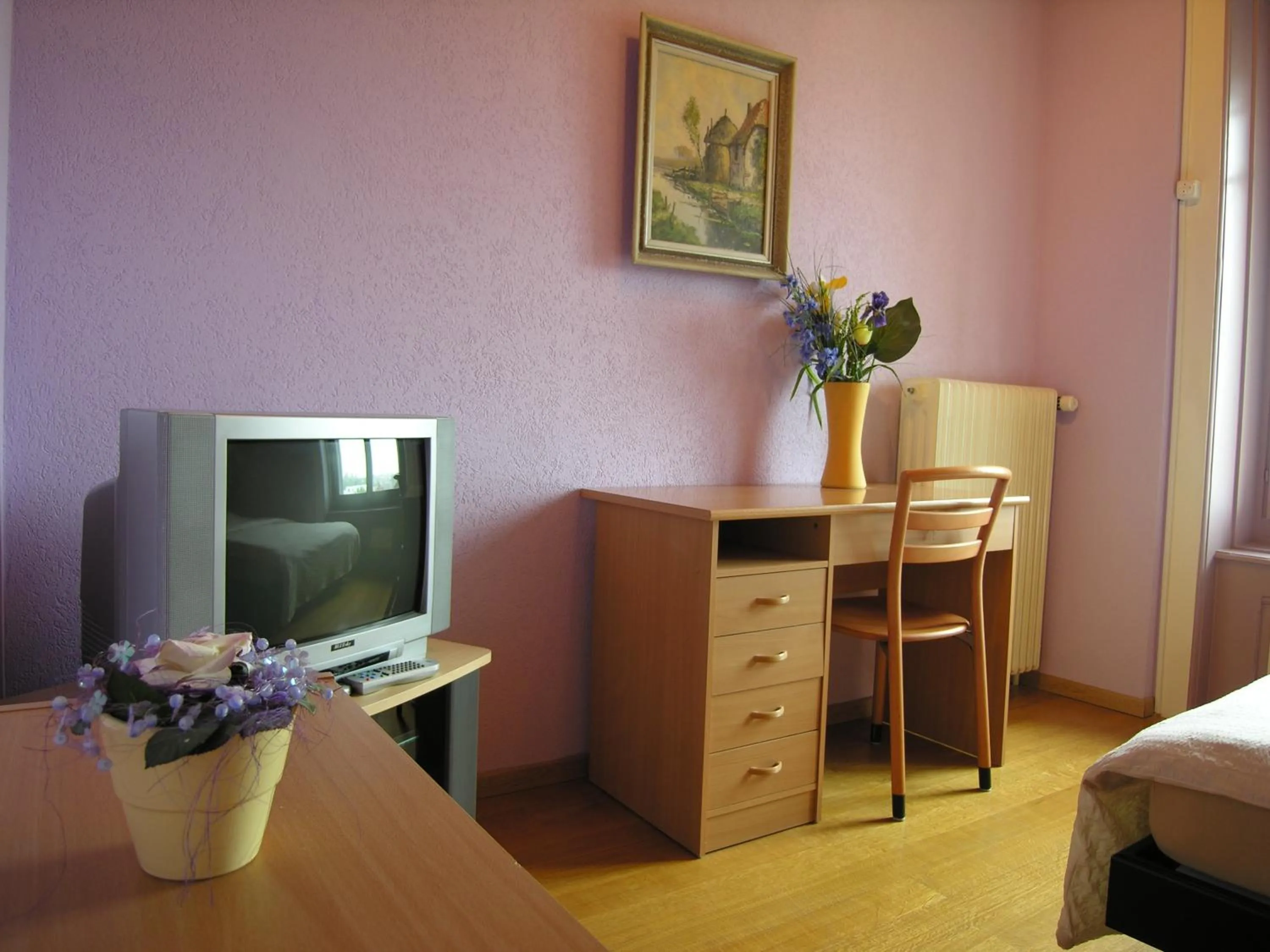 Photo of the whole room in Hotel Acacia