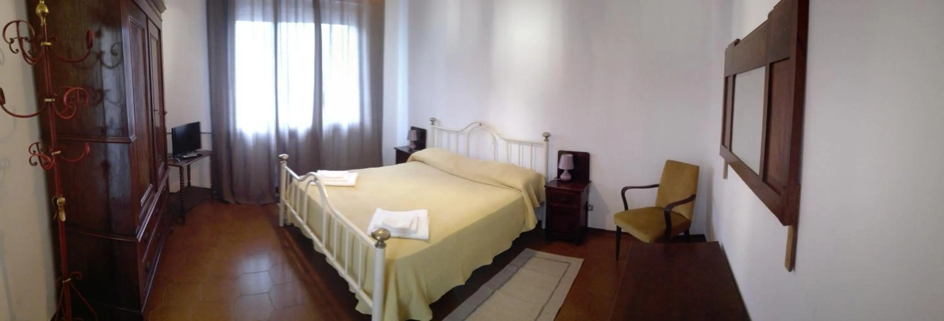 Photo of the whole room in sebante