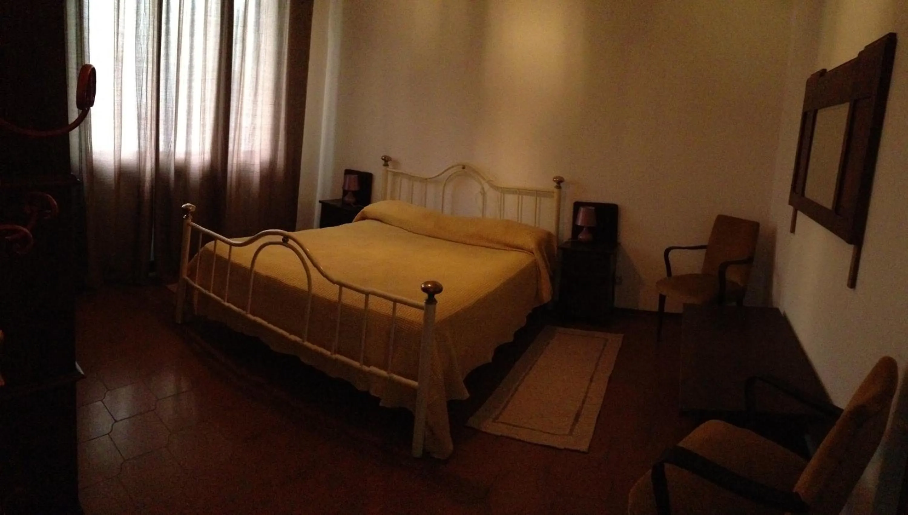 Photo of the whole room in sebante