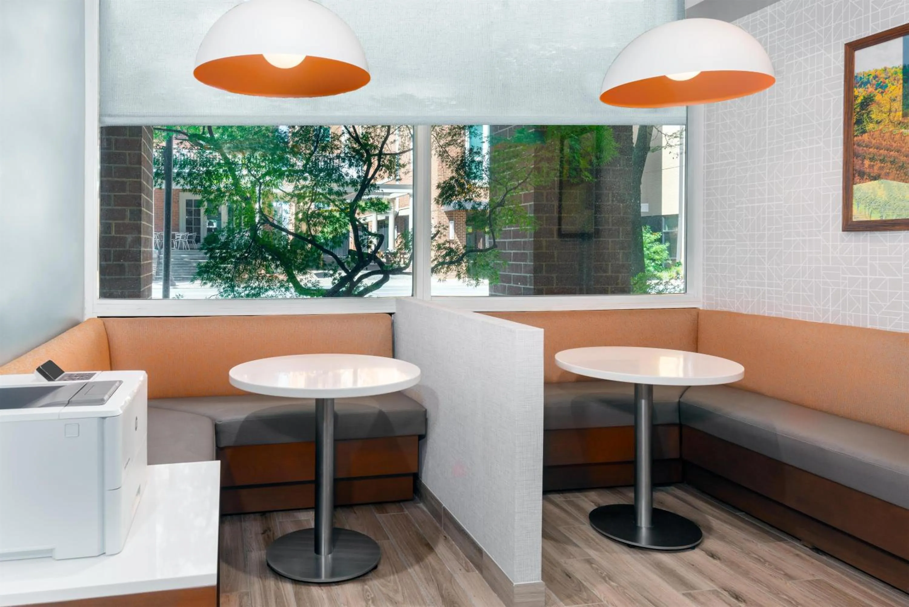 Business facilities in Hampton Inn & Suites Charlottesville at the University