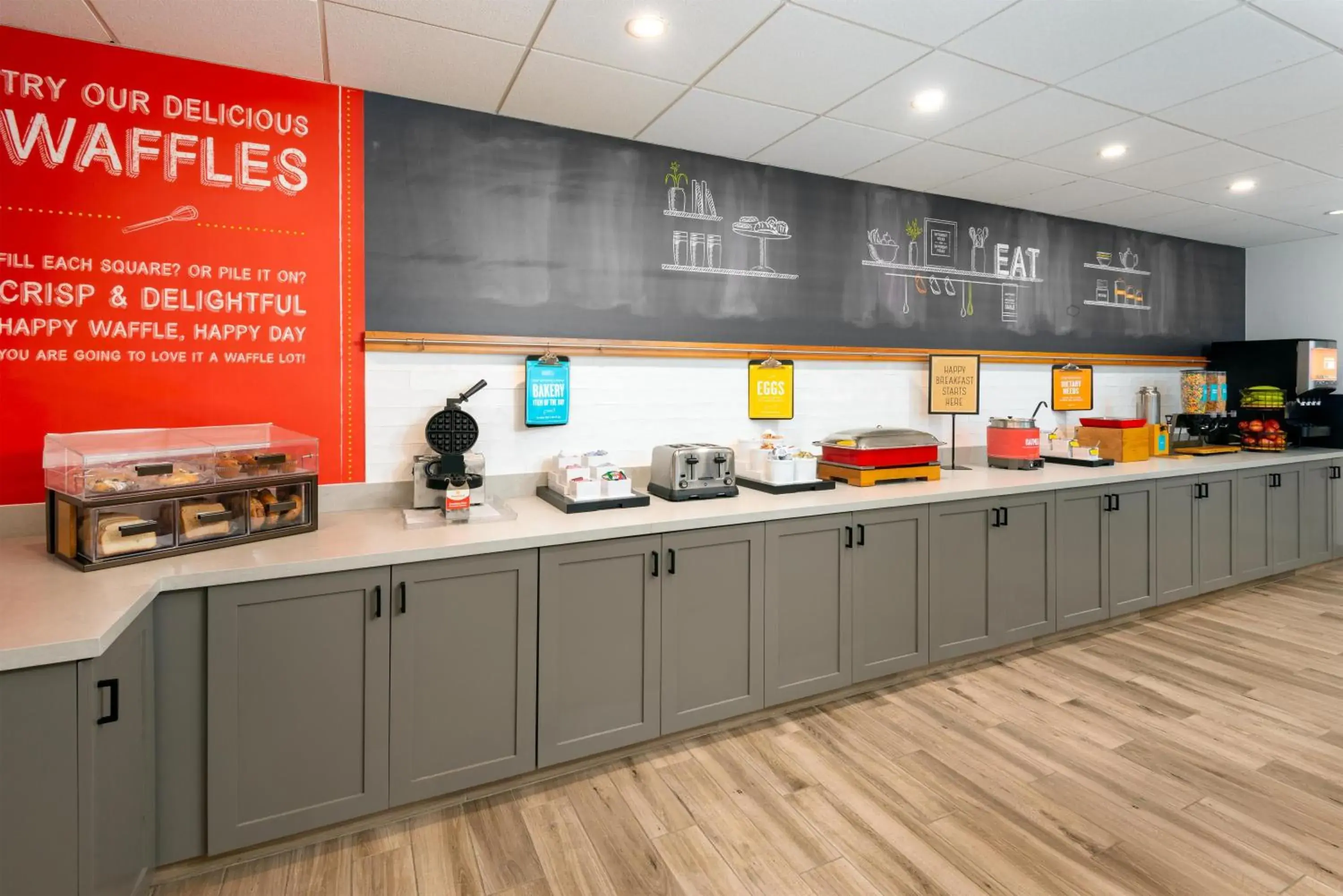 Breakfast in Hampton Inn & Suites Charlottesville at the University Breakfast in Hampton Inn & Suites Charlottesville at the University