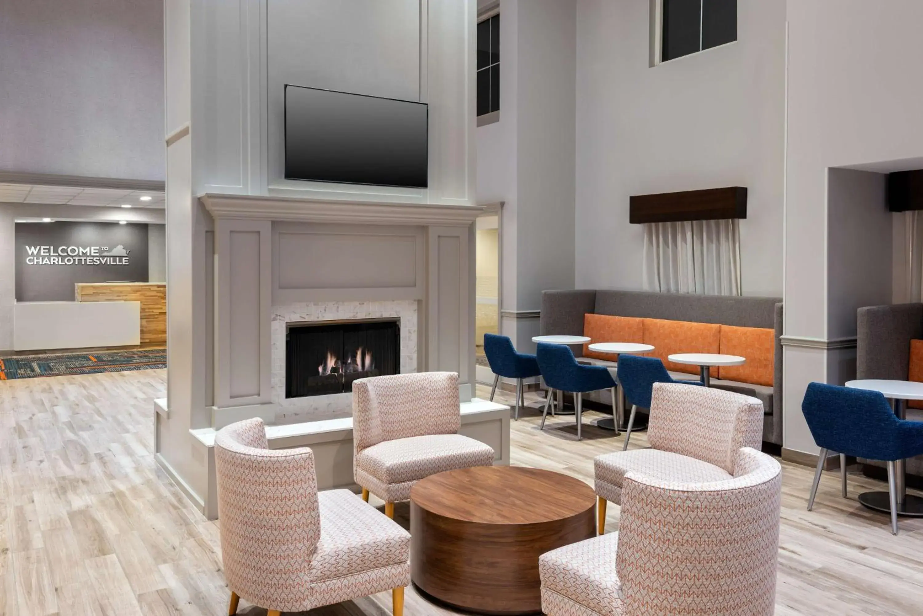 Lobby or reception in Hampton Inn & Suites Charlottesville at the University Lobby or reception in Hampton Inn & Suites Charlottesville at the University