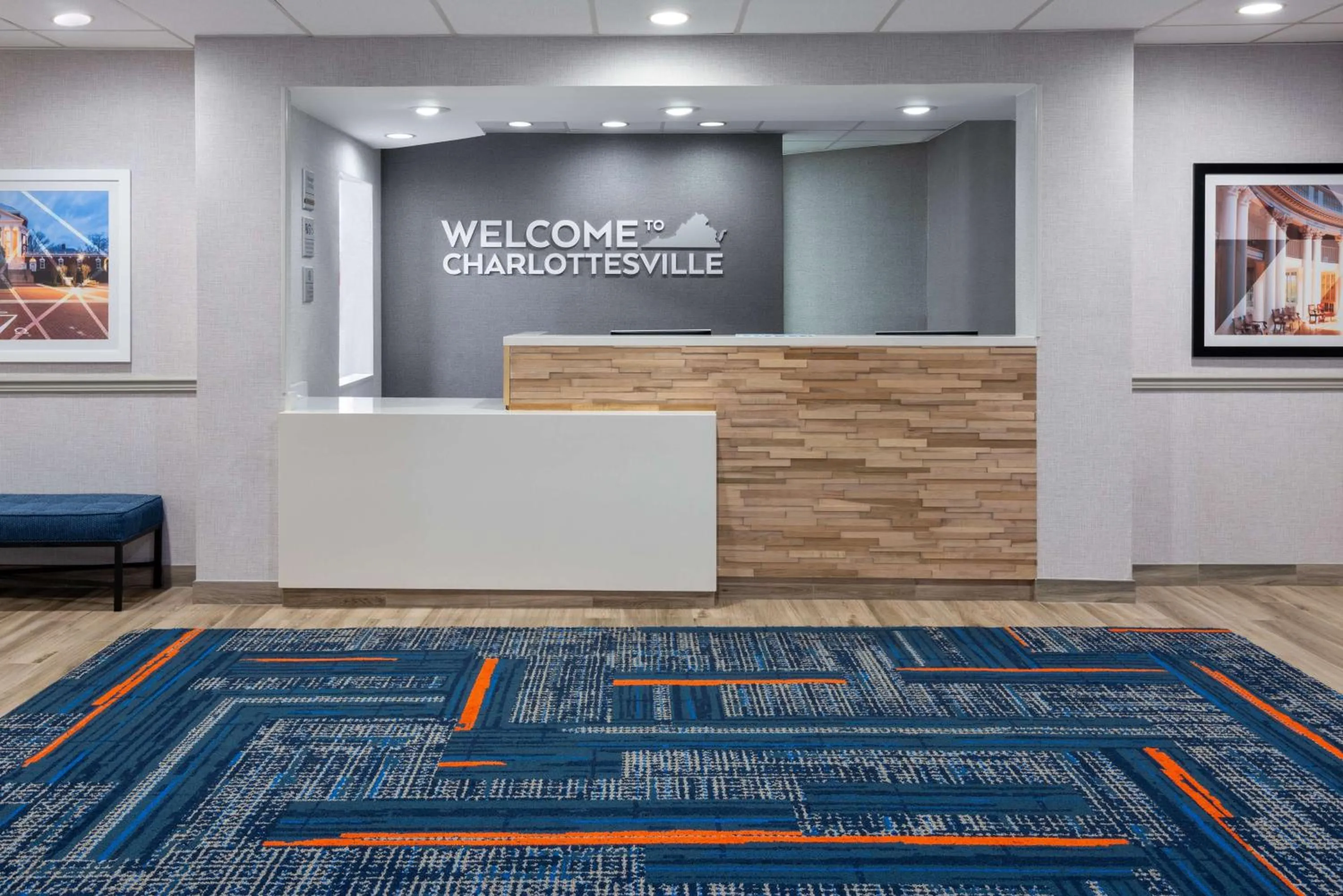 Lobby or reception in Hampton Inn & Suites Charlottesville at the University