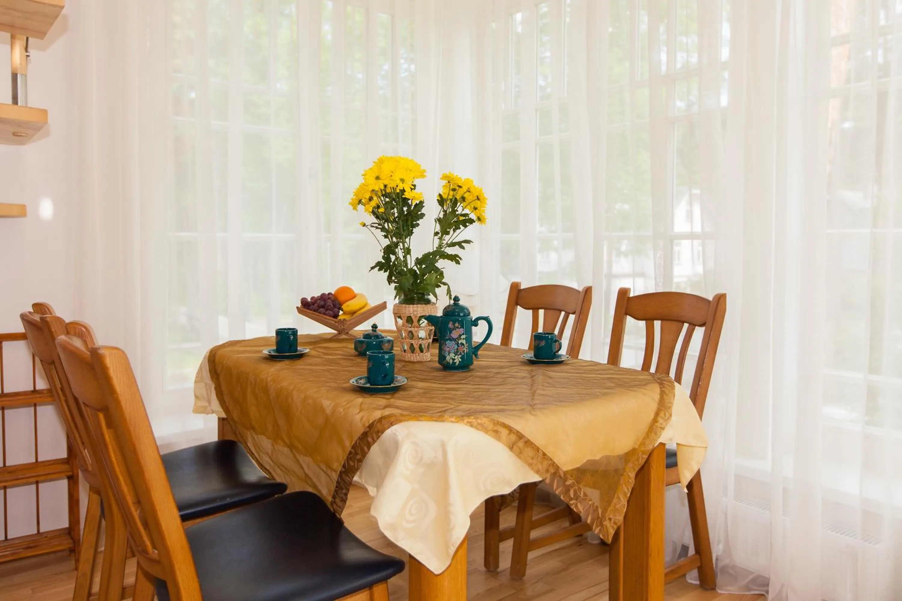 Dining area in Amber Coast & Sea