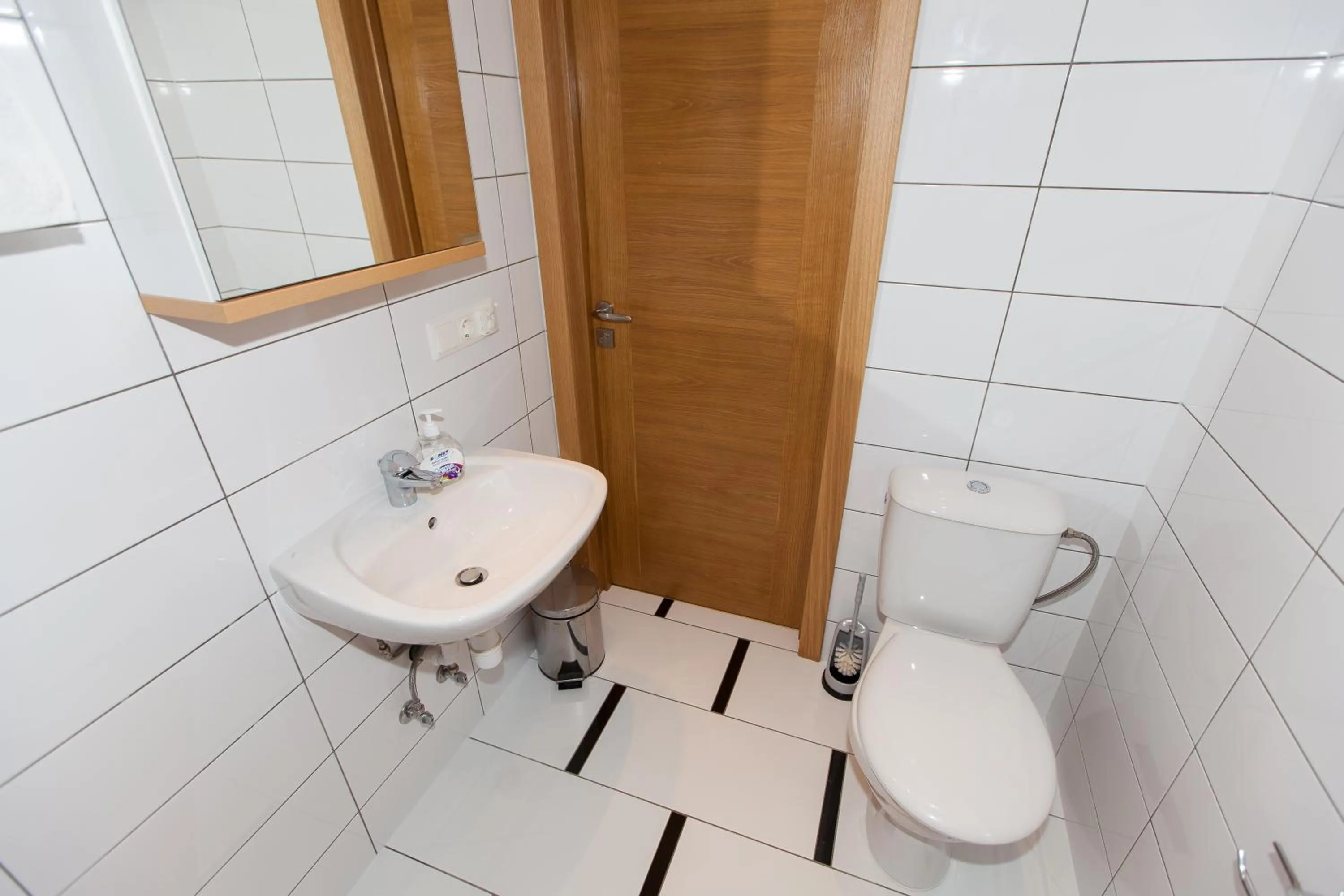 Shower in Amber Coast & Sea