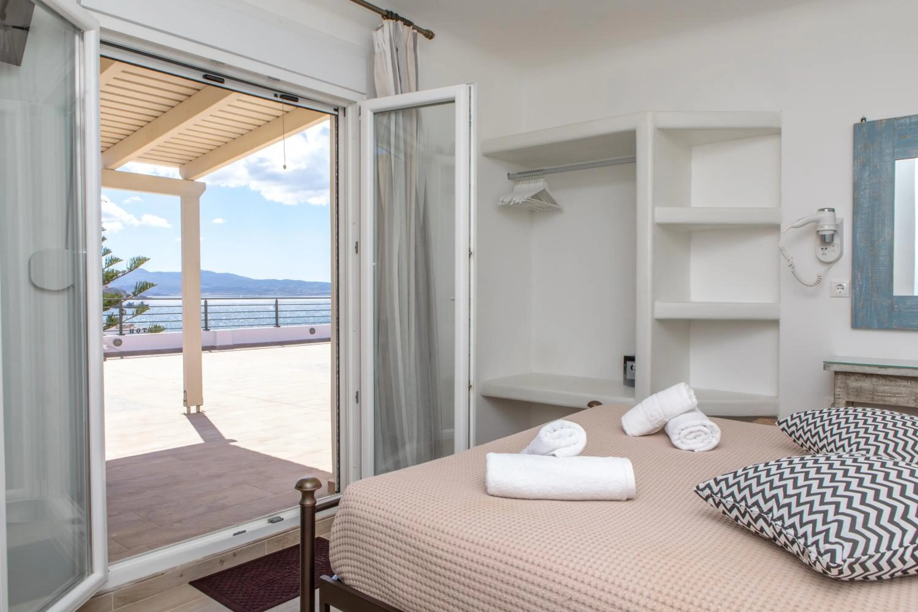 Bed in Naxos Illusion Nikos Verikokos