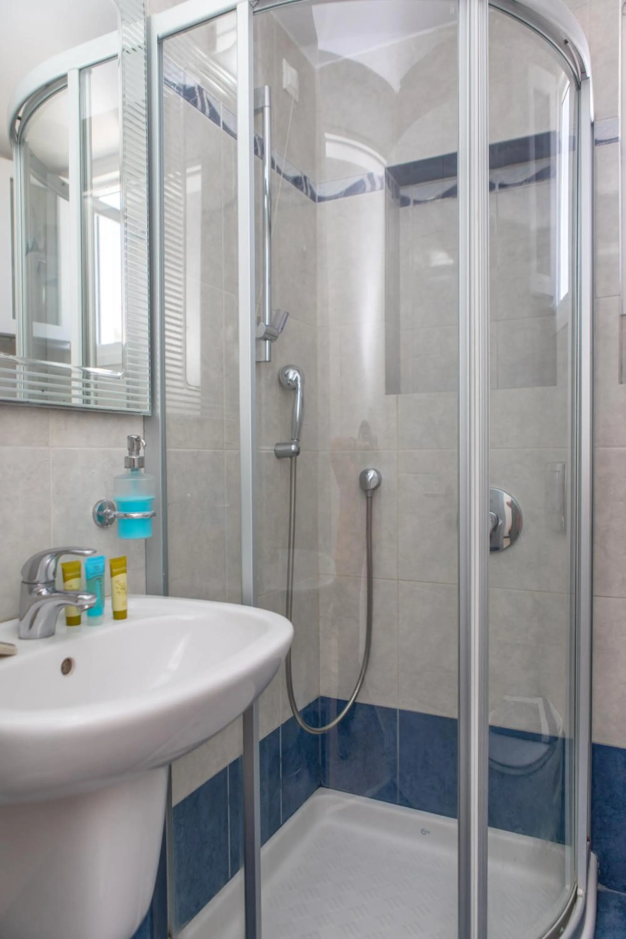 Naxos Illusion Nikos Verikokos