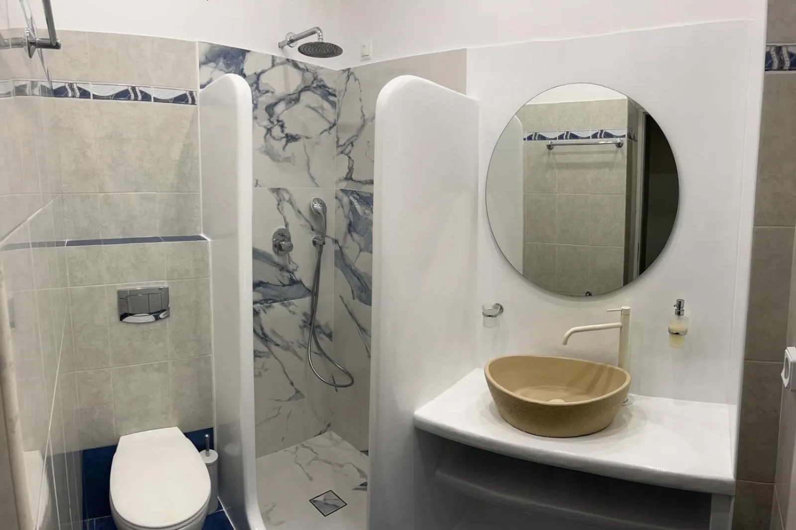 Naxos Illusion Nikos Verikokos