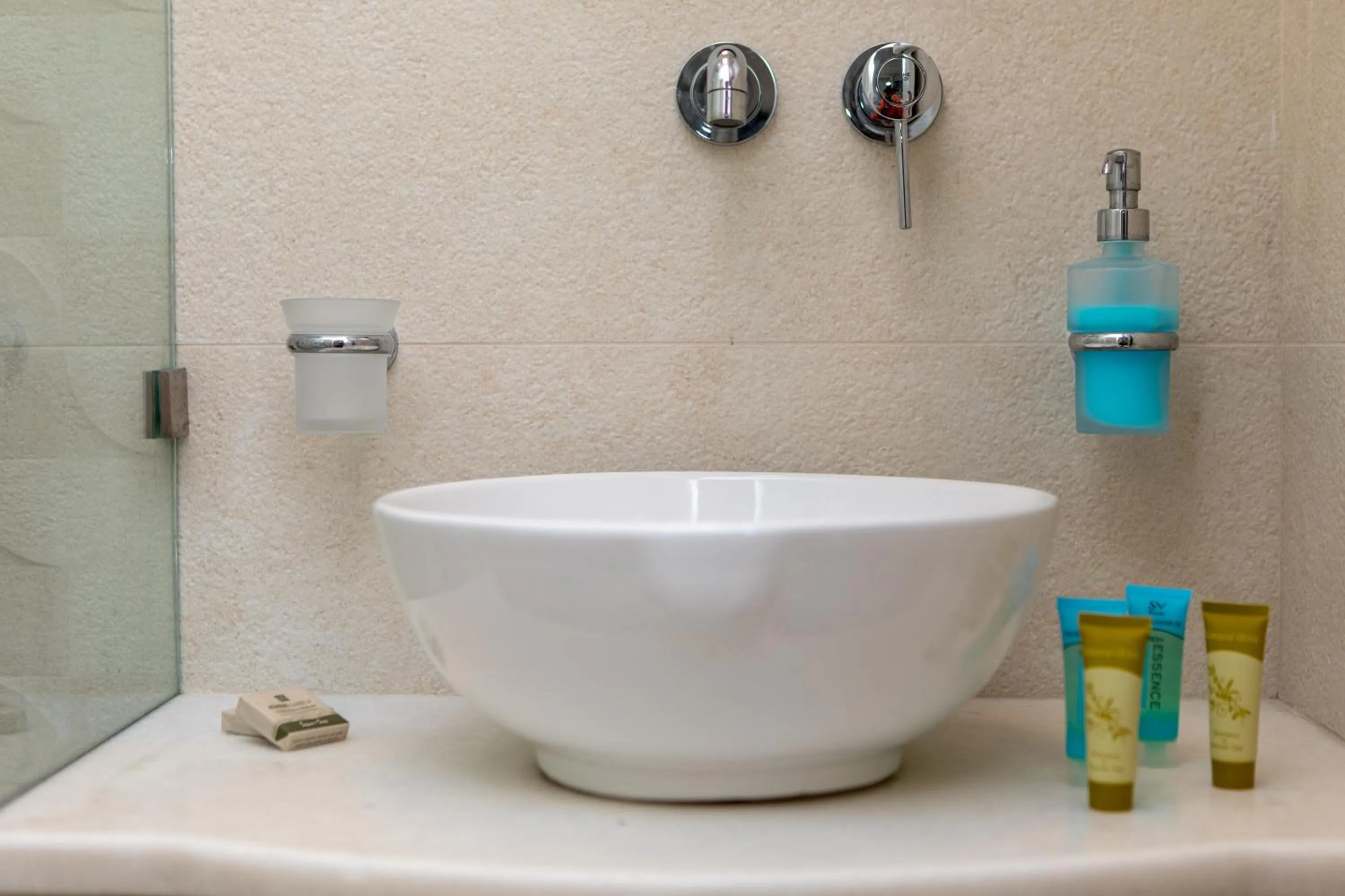 Naxos Illusion Nikos Verikokos