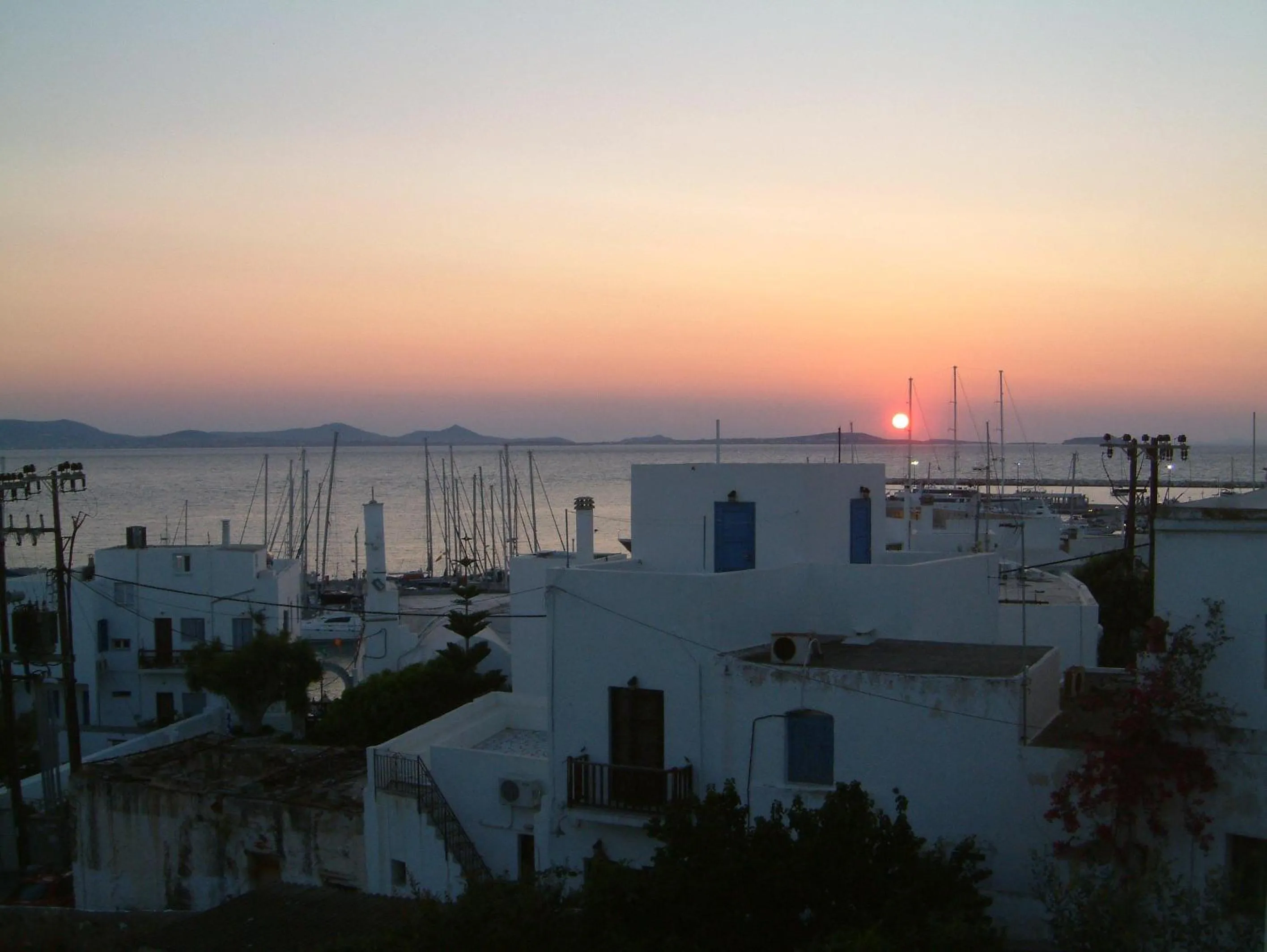 Area and facilities in Naxos Illusion Nikos Verikokos