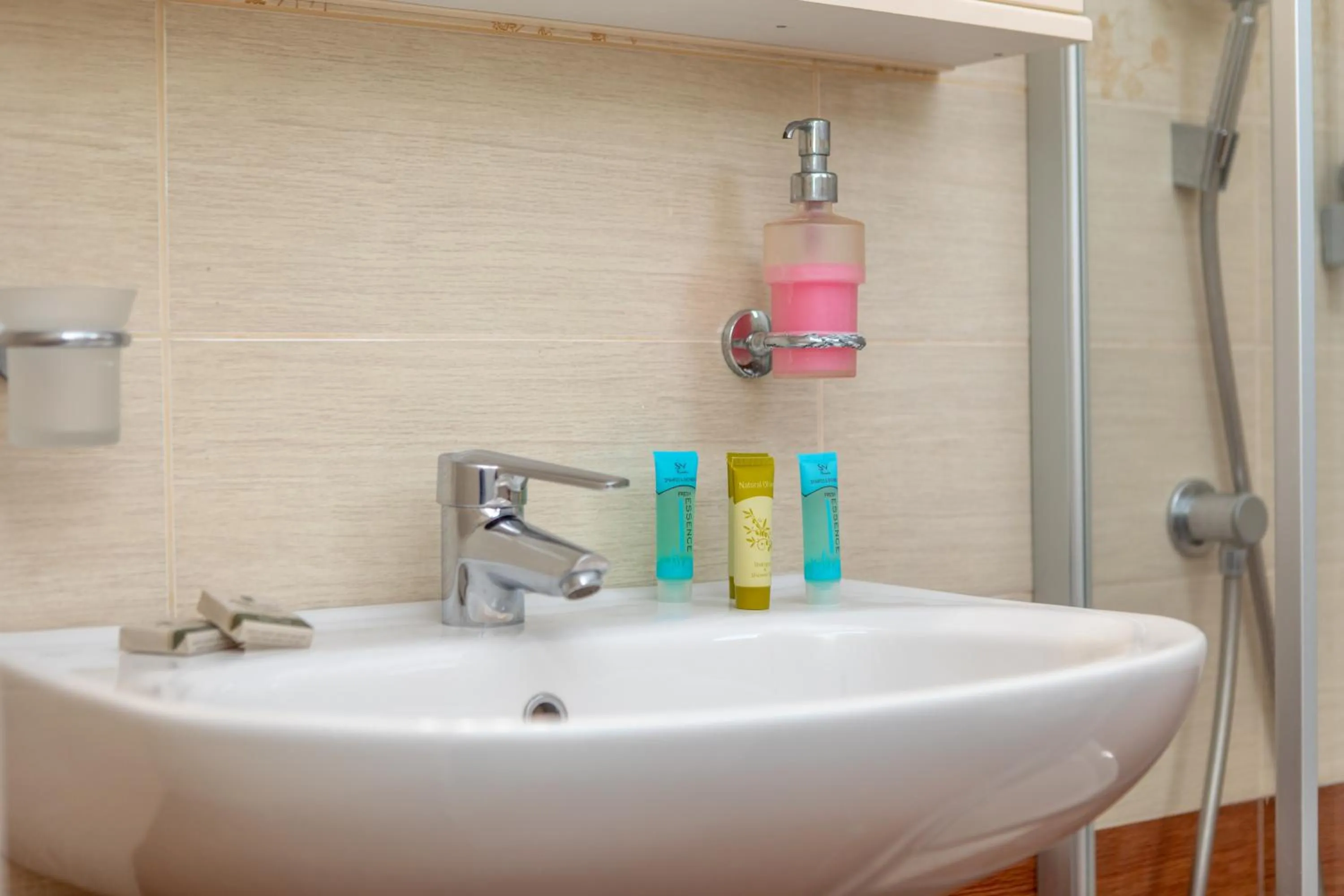 Naxos Illusion Nikos Verikokos