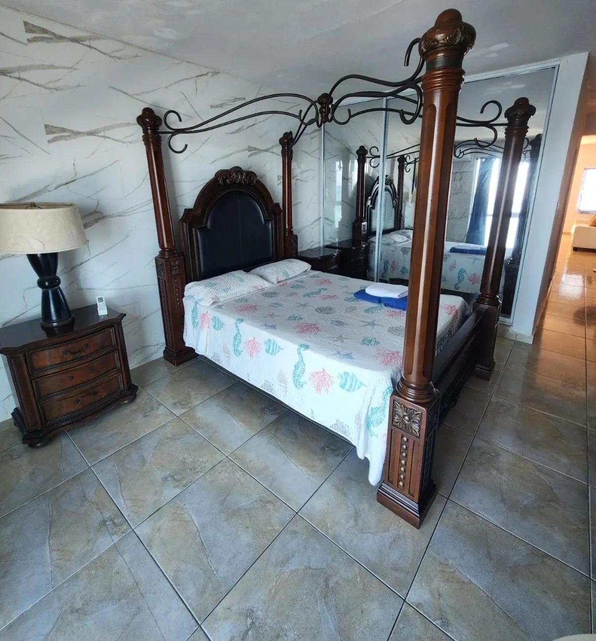 Bed in Hotel Colombus