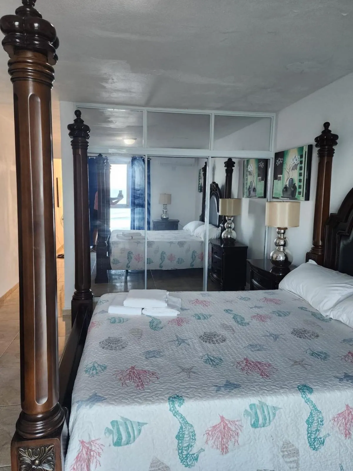 Bed in Hotel Colombus