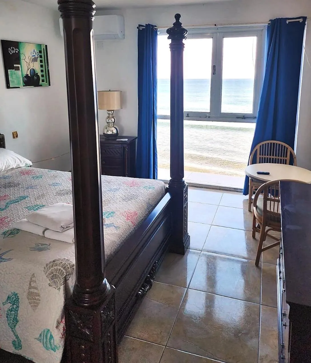 Bed in Hotel Colombus