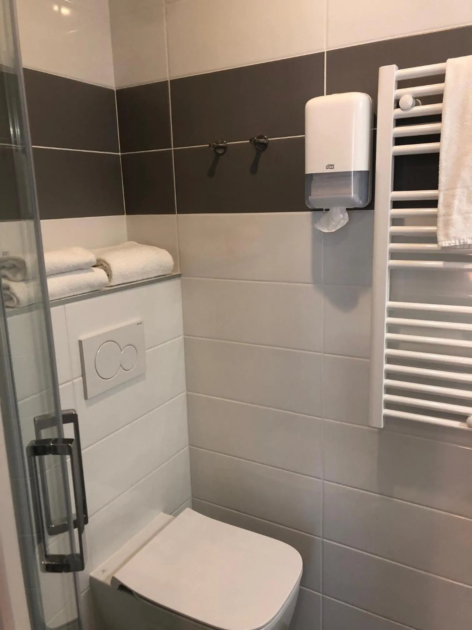 Bathroom in Hôtel Océan Dinan