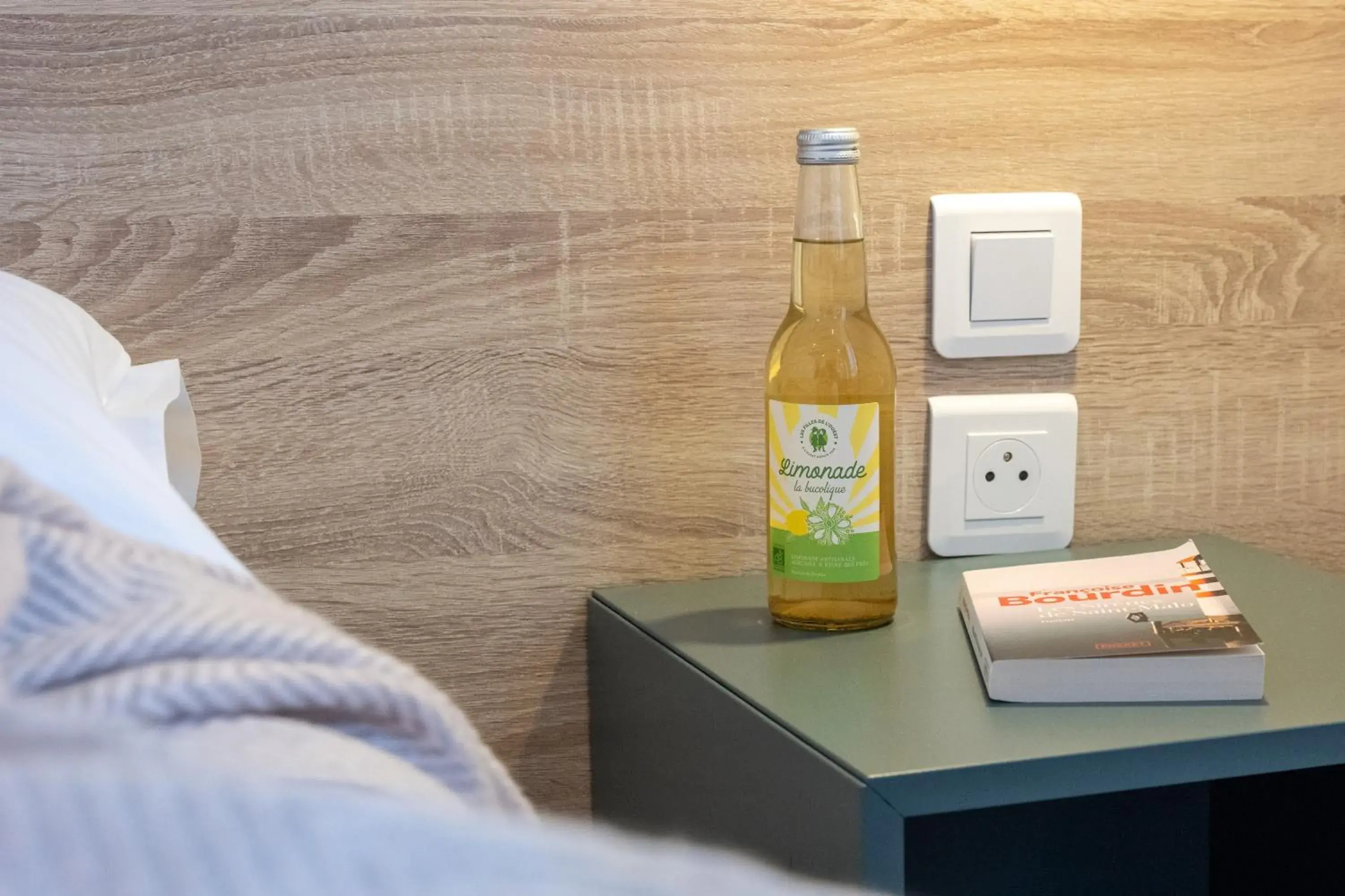 Bedroom in Hôtel Océan Dinan Bedroom in Hôtel Océan Dinan