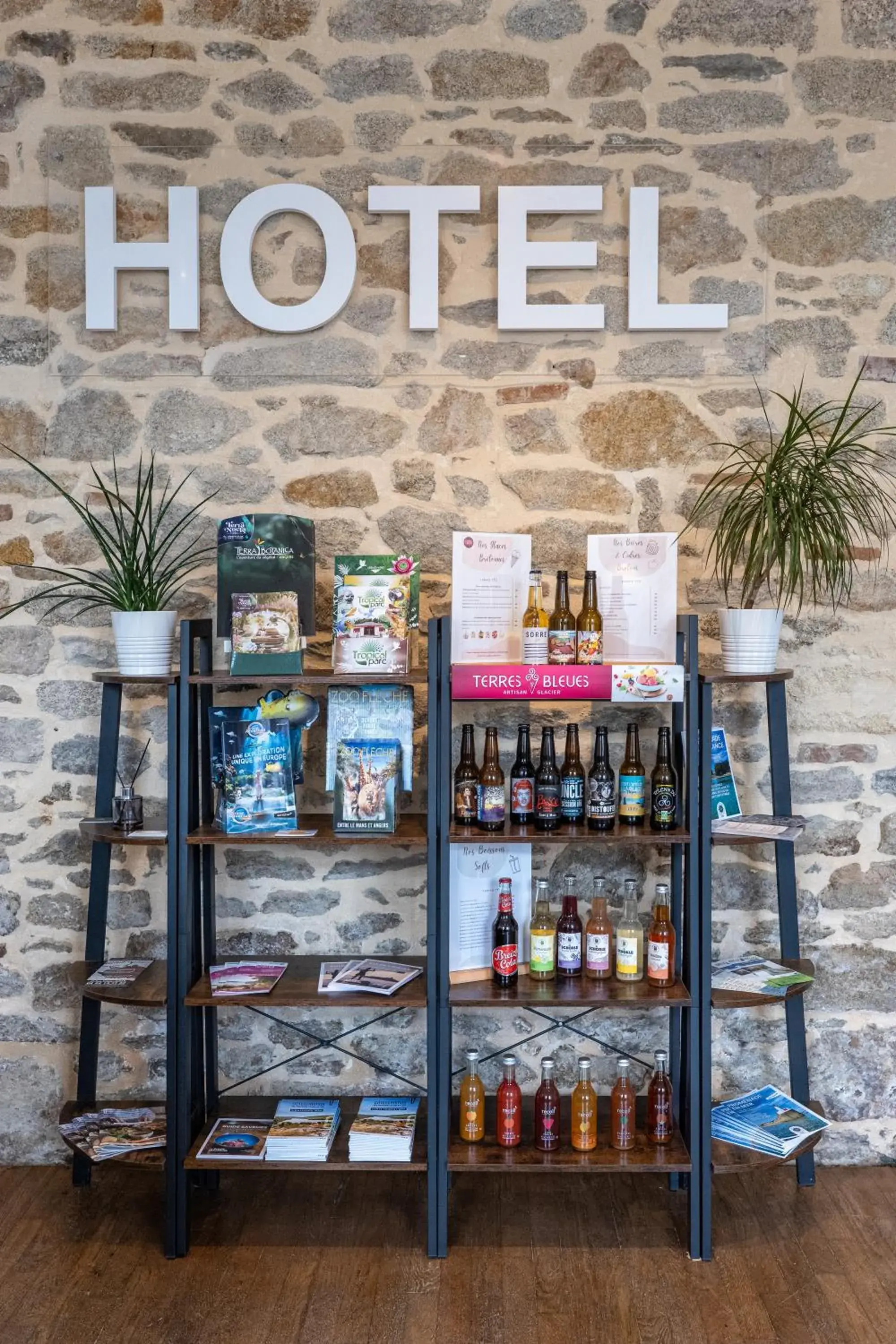 Lobby or reception in Hôtel Océan Dinan Lobby or reception in Hôtel Océan Dinan